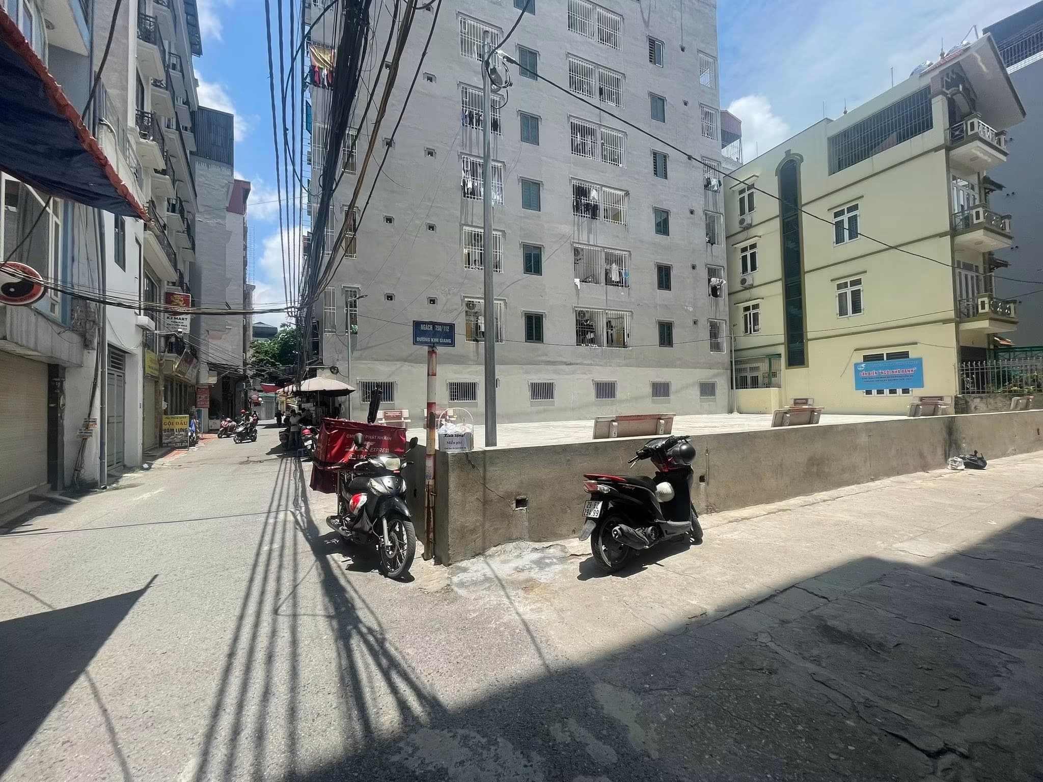 Nhà đất mặt phố, Thanh Trì, Hà Nội - 34m² giá 9.99 tỷ
