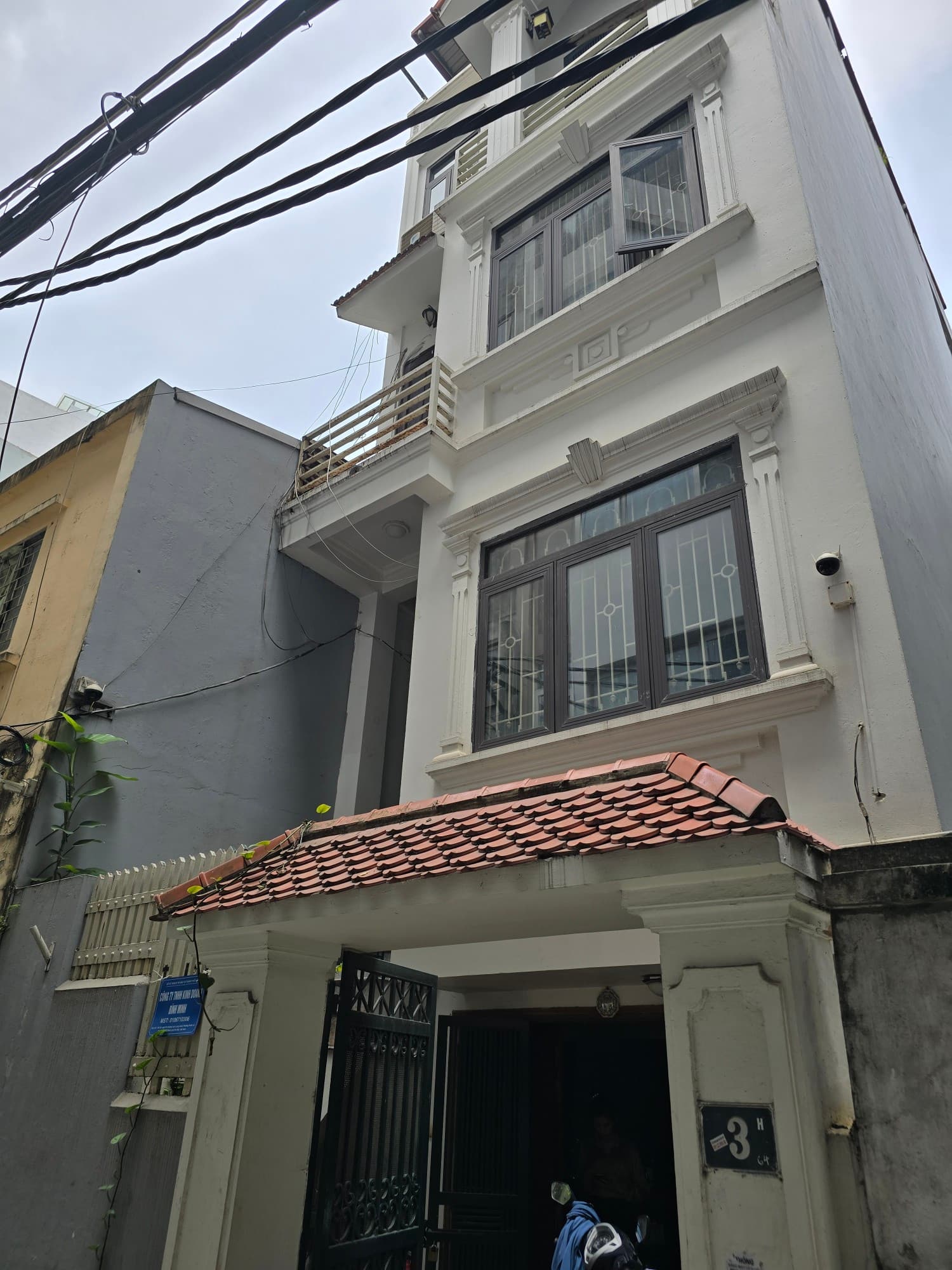 Nhà đất mặt phố, Tây Hồ, Hà Nội - 68m² giá 24 tỷ