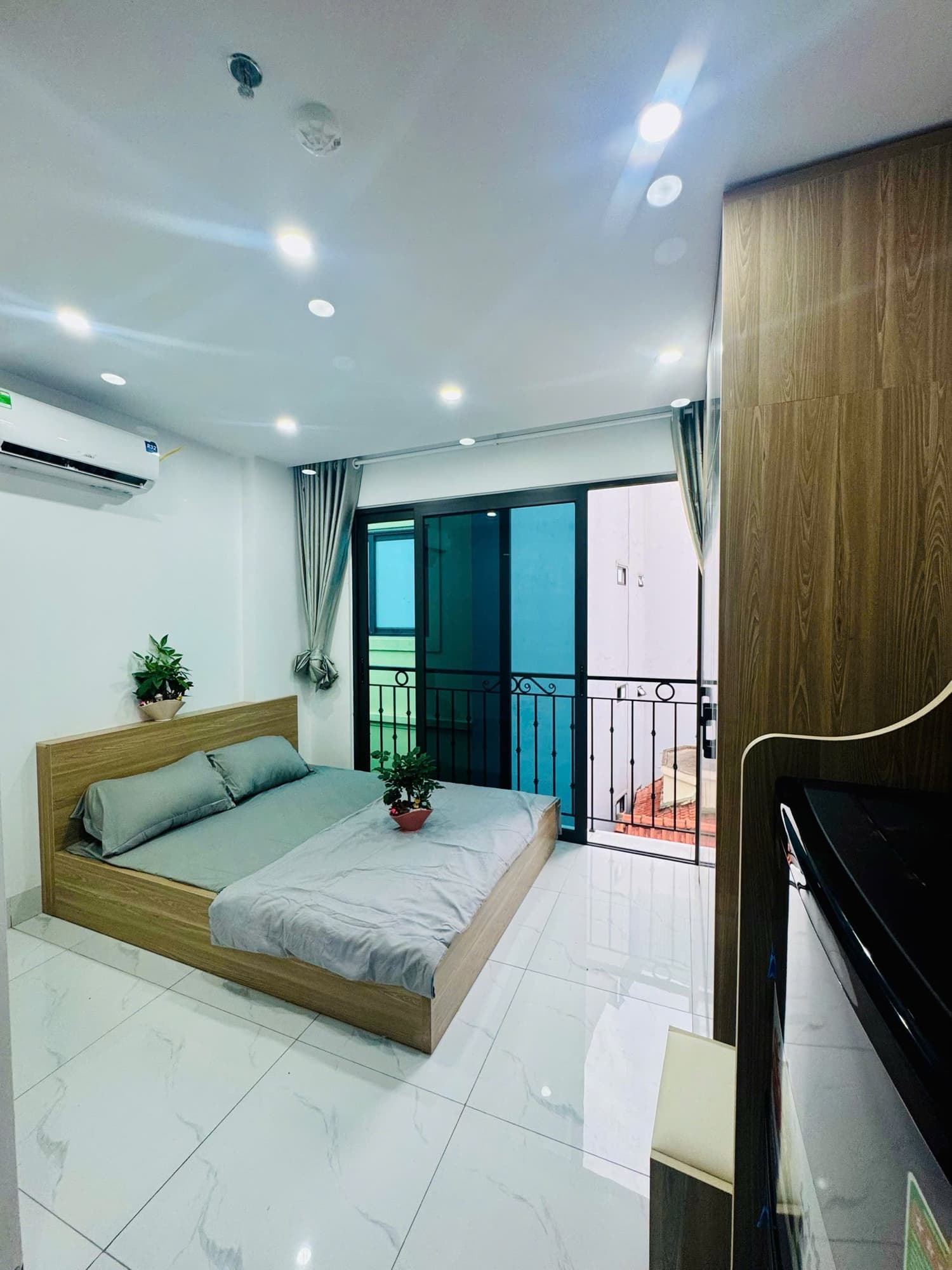 Nhà đất mặt phố, Nam Từ Liêm, Hà Nội - 40m² giá 12.98 tỷ