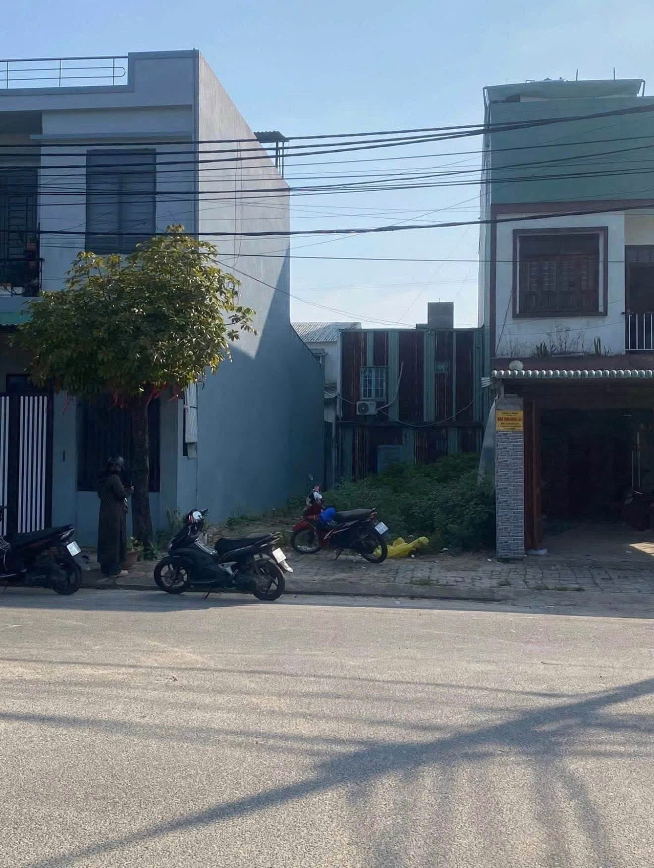 Nhà đất mặt phố, Liên Chiểu, Đà Nẵng - 90m² giá 4.9 tỷ
