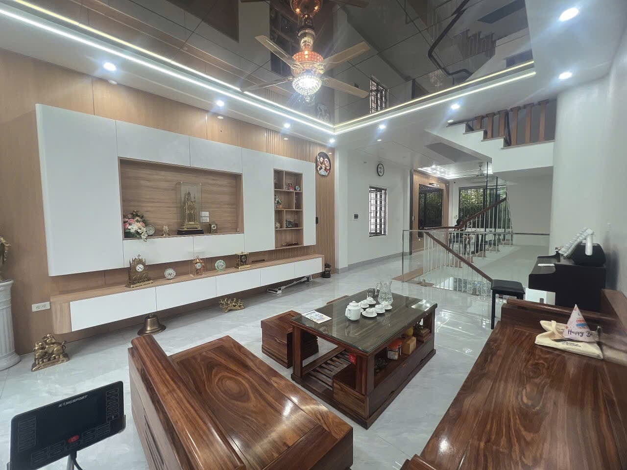 Nhà đất mặt phố Hoài Đức, Hà Nội - 64m² giá 12 tỷ
