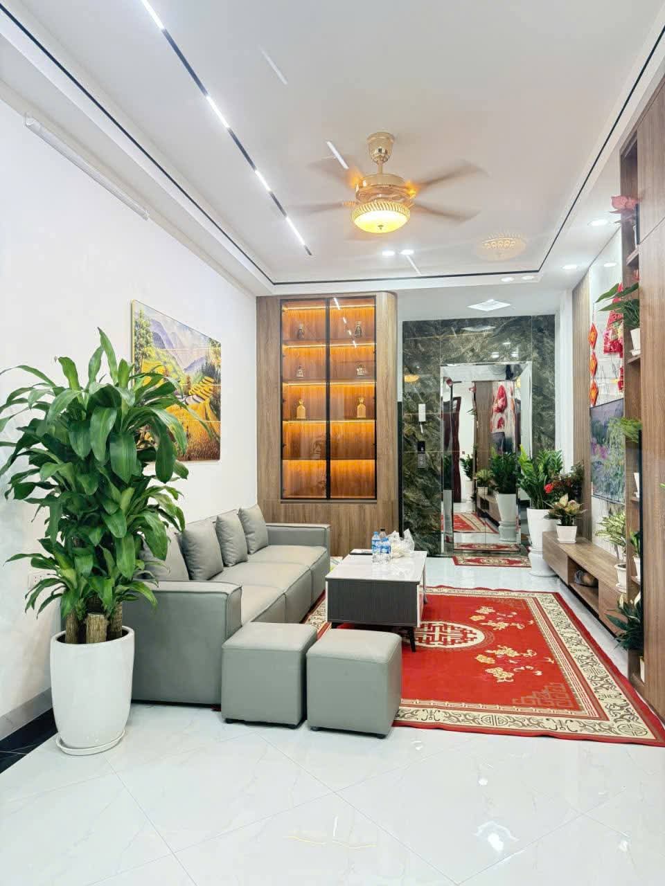 Nhà đất mặt phố, Cầu Giấy, Hà Nội - 35m² giá 11 tỷ