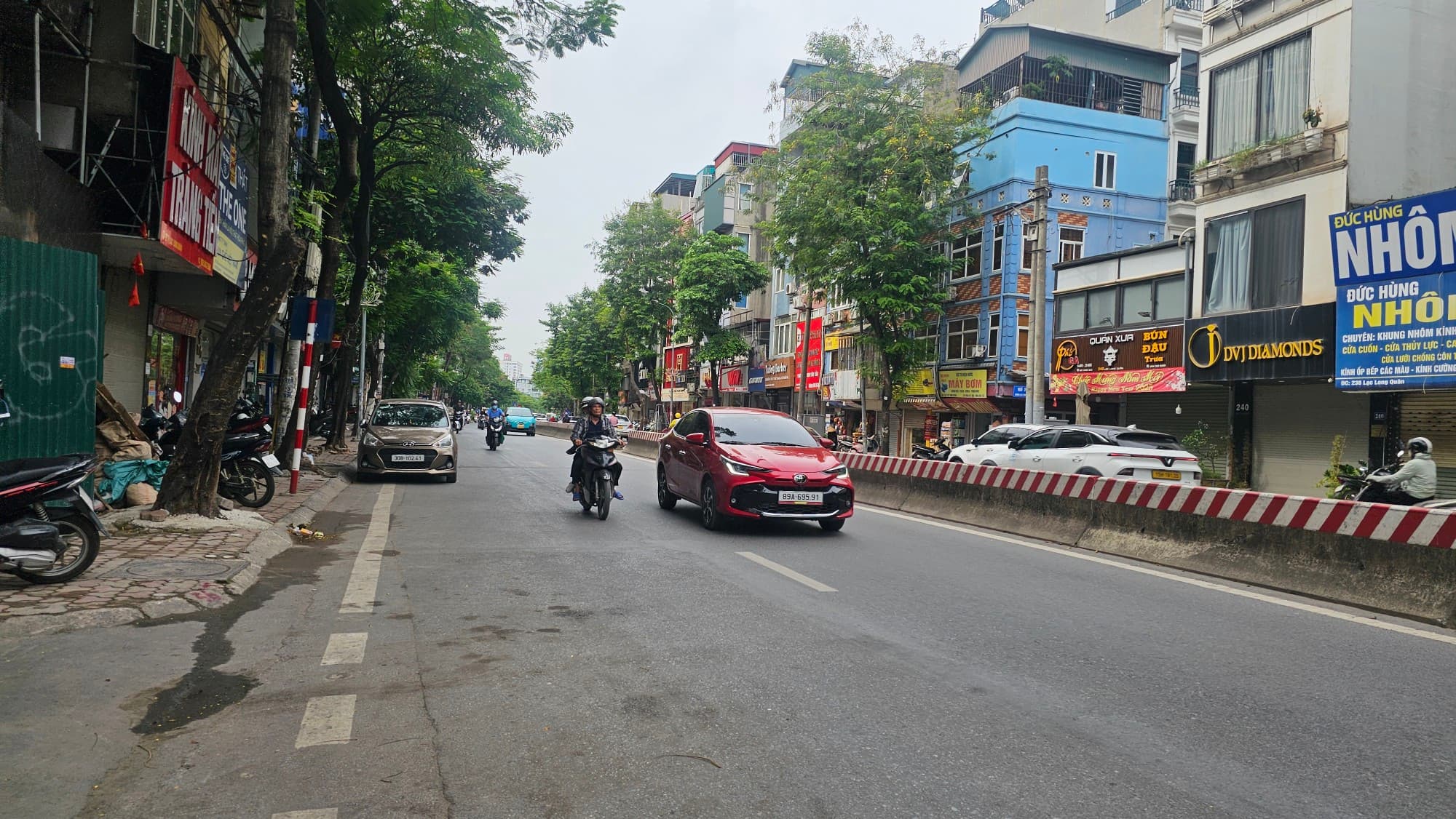 Nhà đất mặt phố, Cầu Giấy, Hà Nội - 79m² giá 75 tỷ