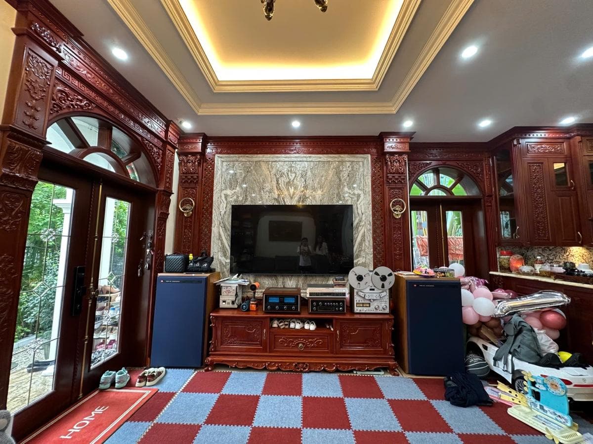 Nhà đất mặt phố, Gia Lâm, Hà Nội - 129m² giá 40 tỷ