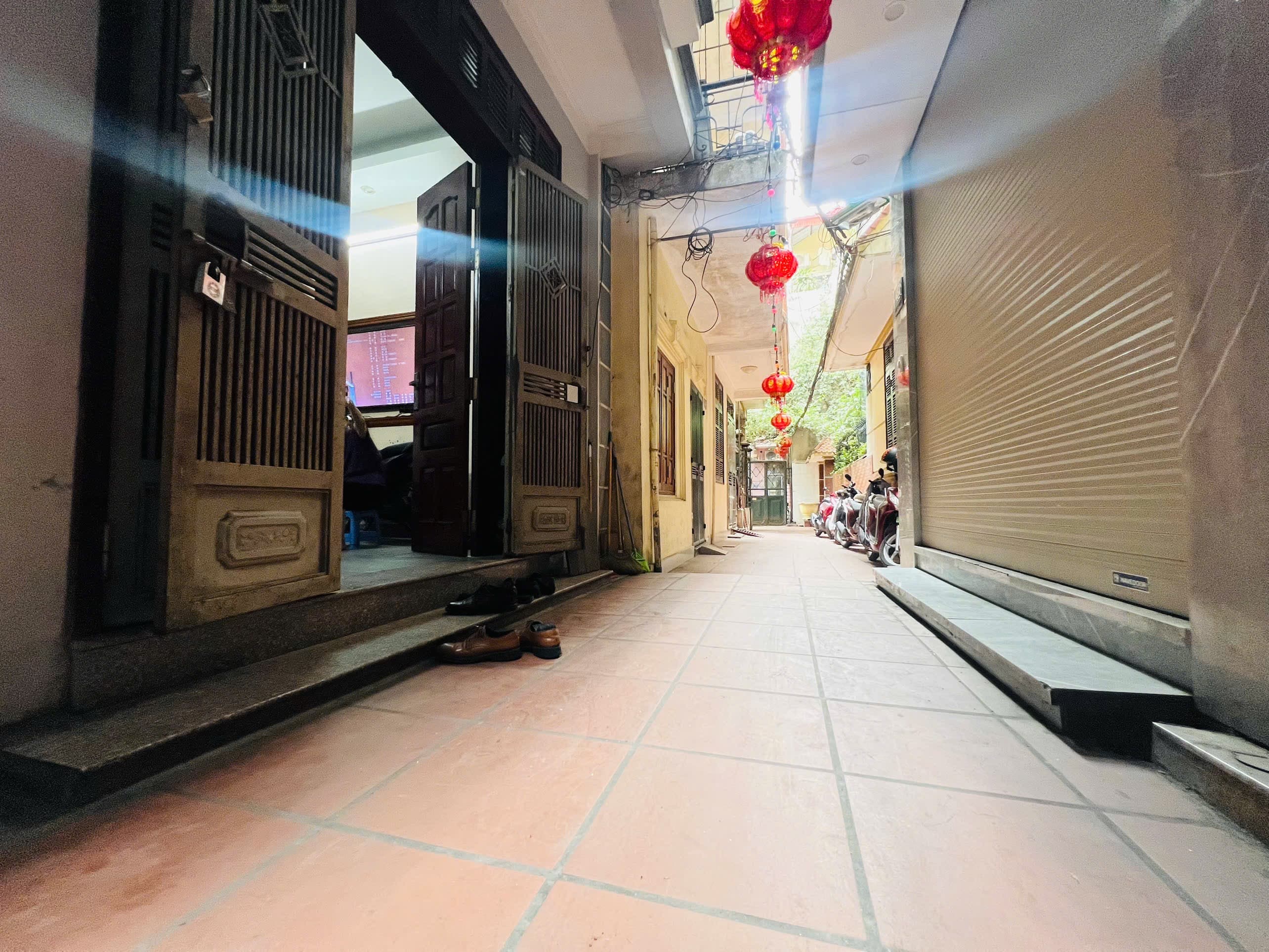 Nhà đất mặt phố, Thanh Xuân, Hà Nội - 42m² giá 16 tỷ