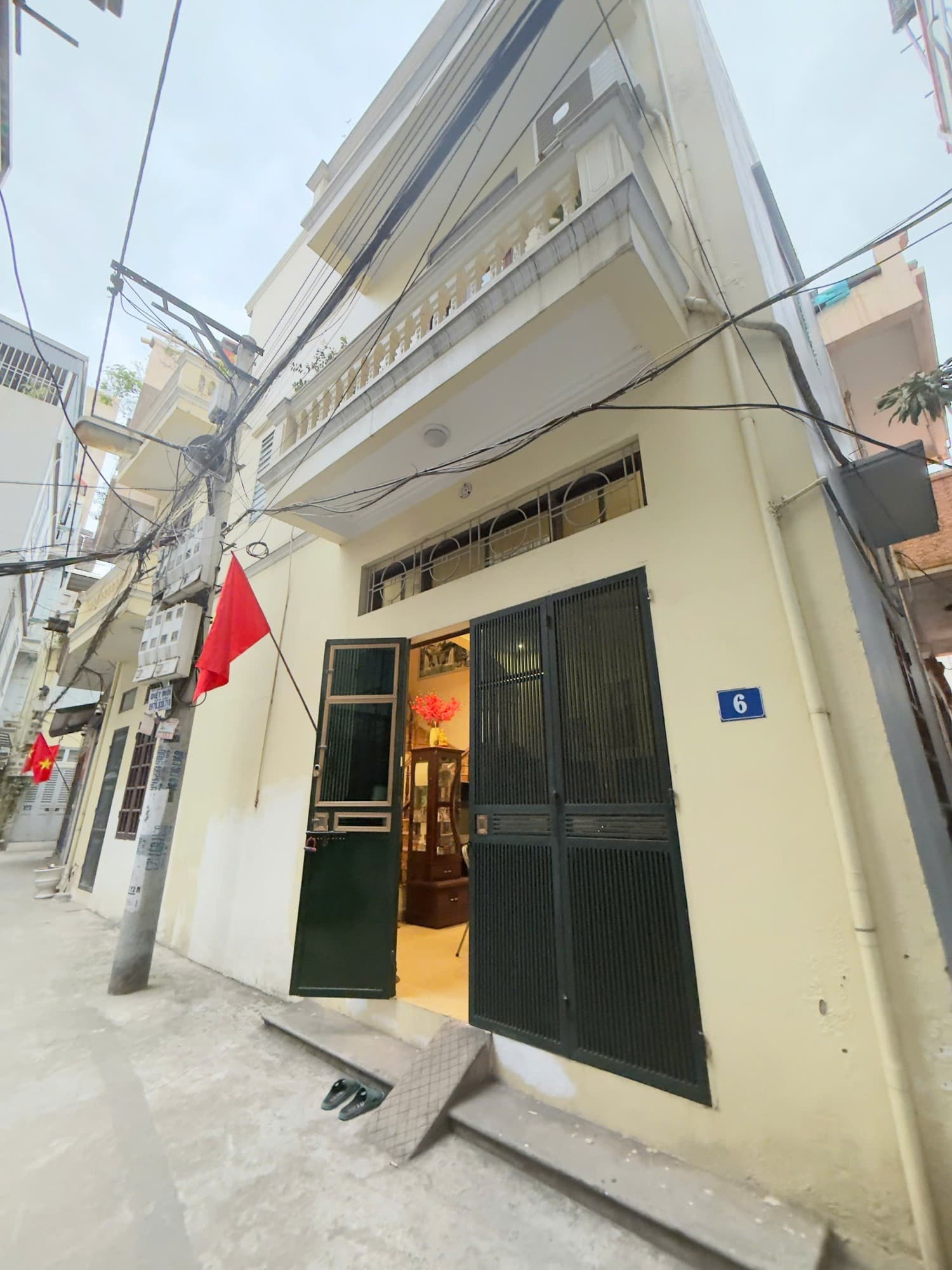 Nhà đất mặt phố, Long Biên, Hà Nội - 45m² giá 9.9 tỷ