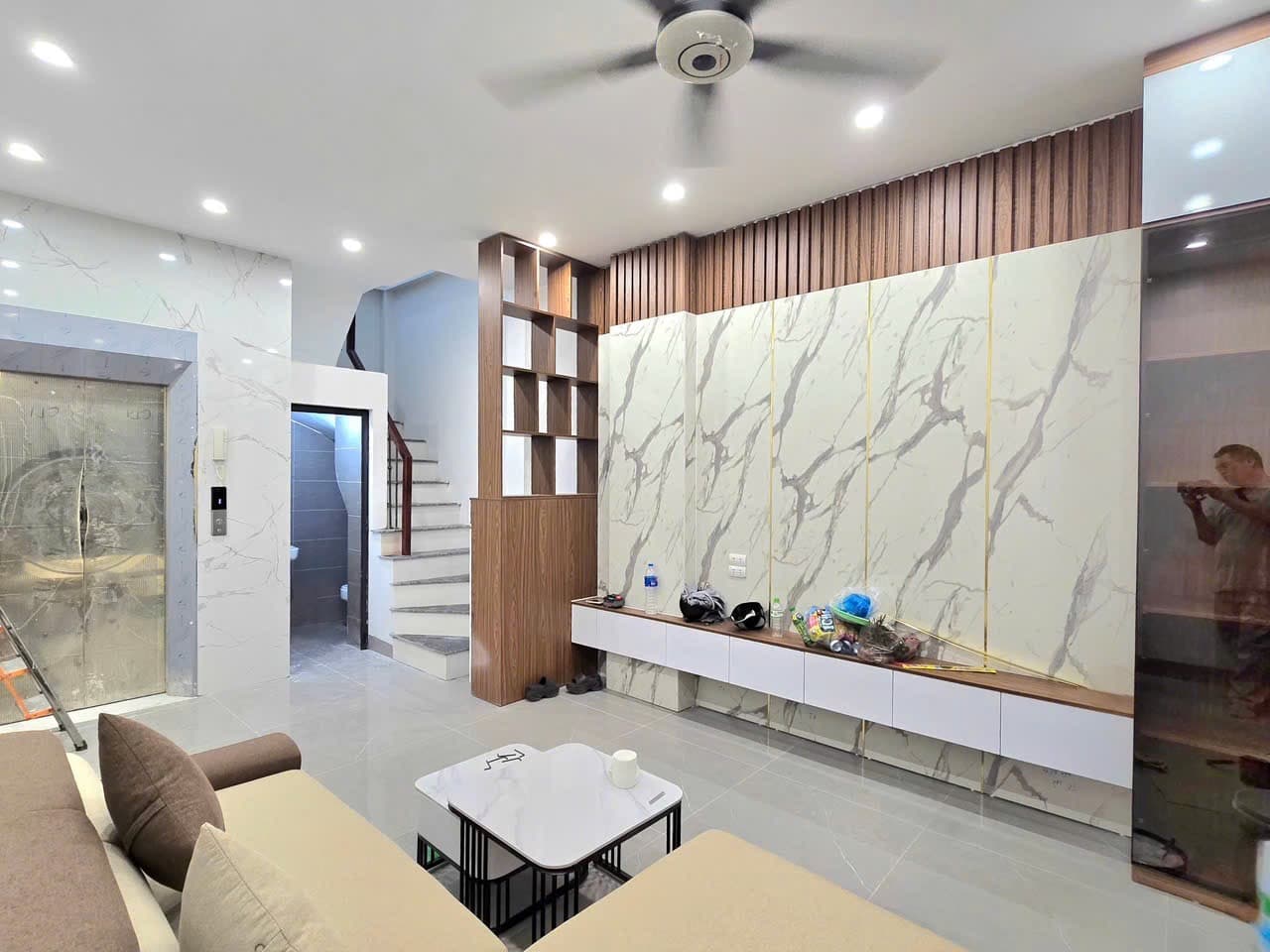 Nhà đất mặt phố, Cầu Giấy, Hà Nội - 32m² giá 10.9 tỷ