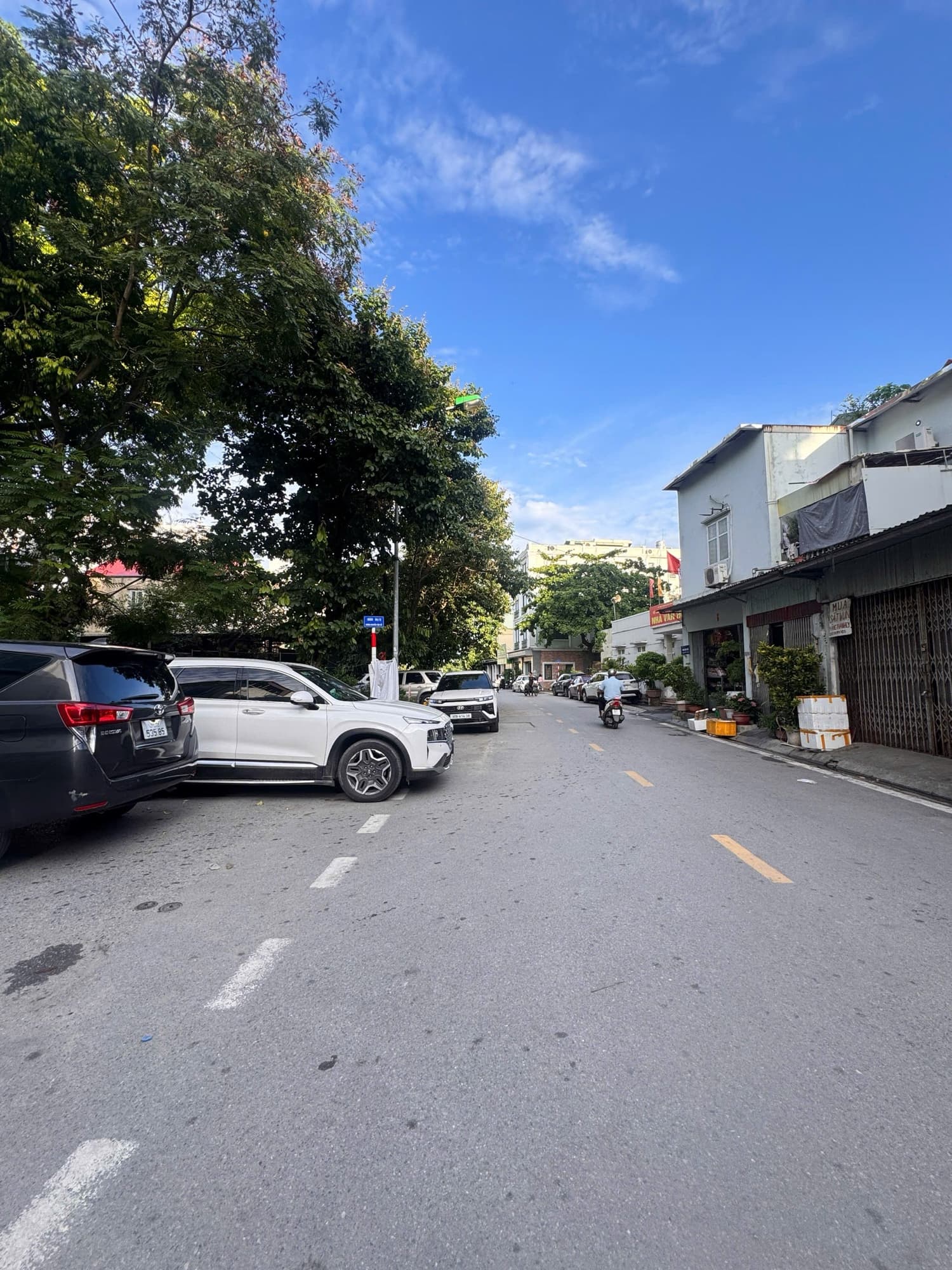 Nhà đất mặt phố, Long Biên, Hà Nội - 43m² giá 14.3 tỷ