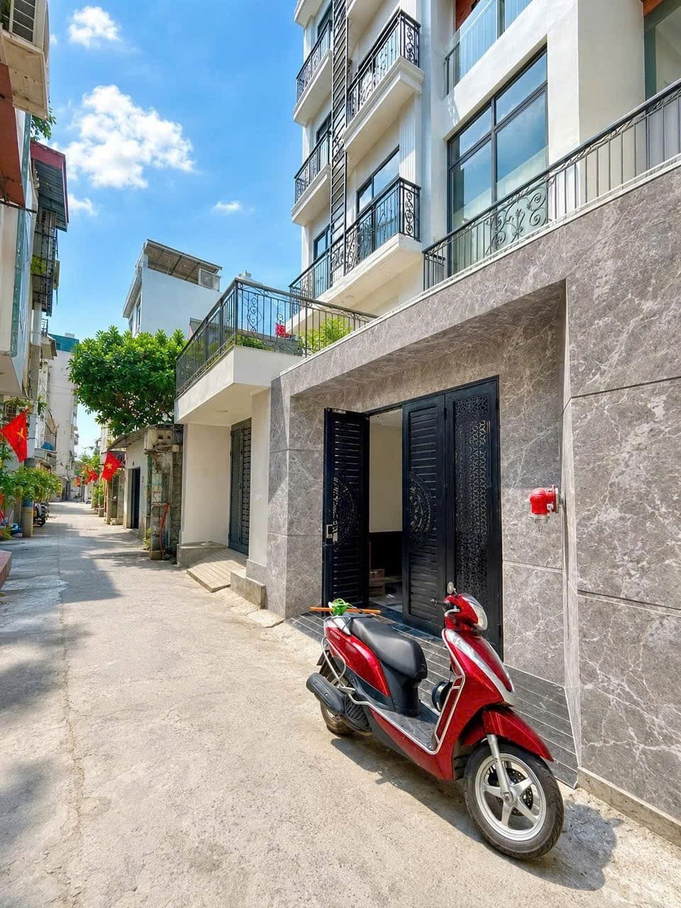 Nhà đất mặt phố, Hoàng Mai, Hà Nội - 85m² giá 23.5 tỷ