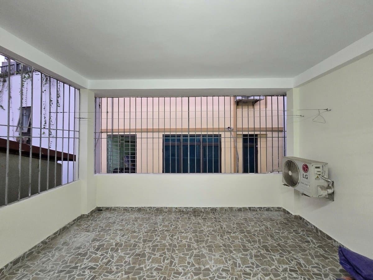 Nhà đất mặt phố, Nam Từ Liêm, Hà Nội - 43m² giá 10.5 tỷ