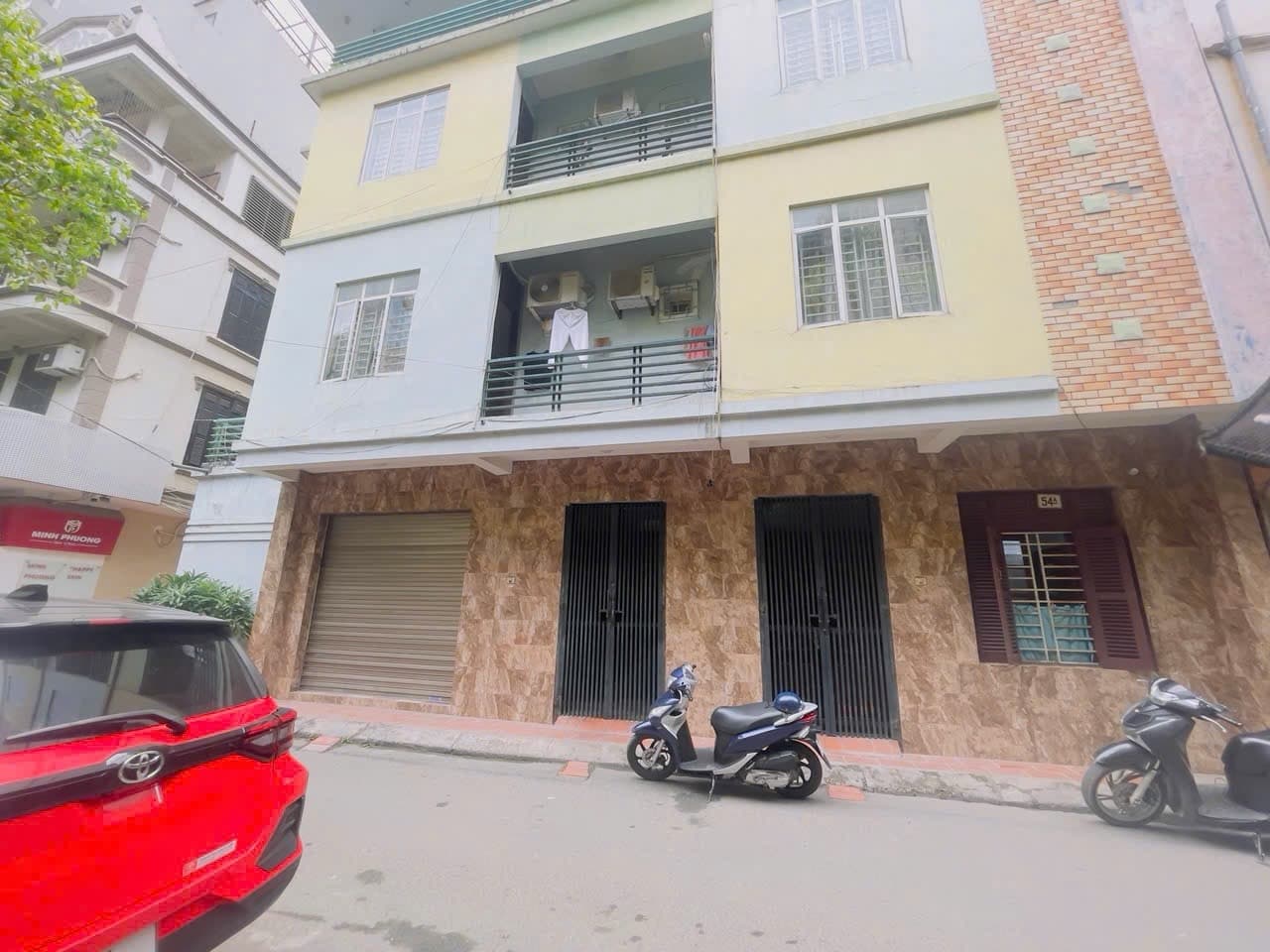Nhà đất mặt phố, Cầu Giấy, Hà Nội - 67.6m² giá 44 tỷ