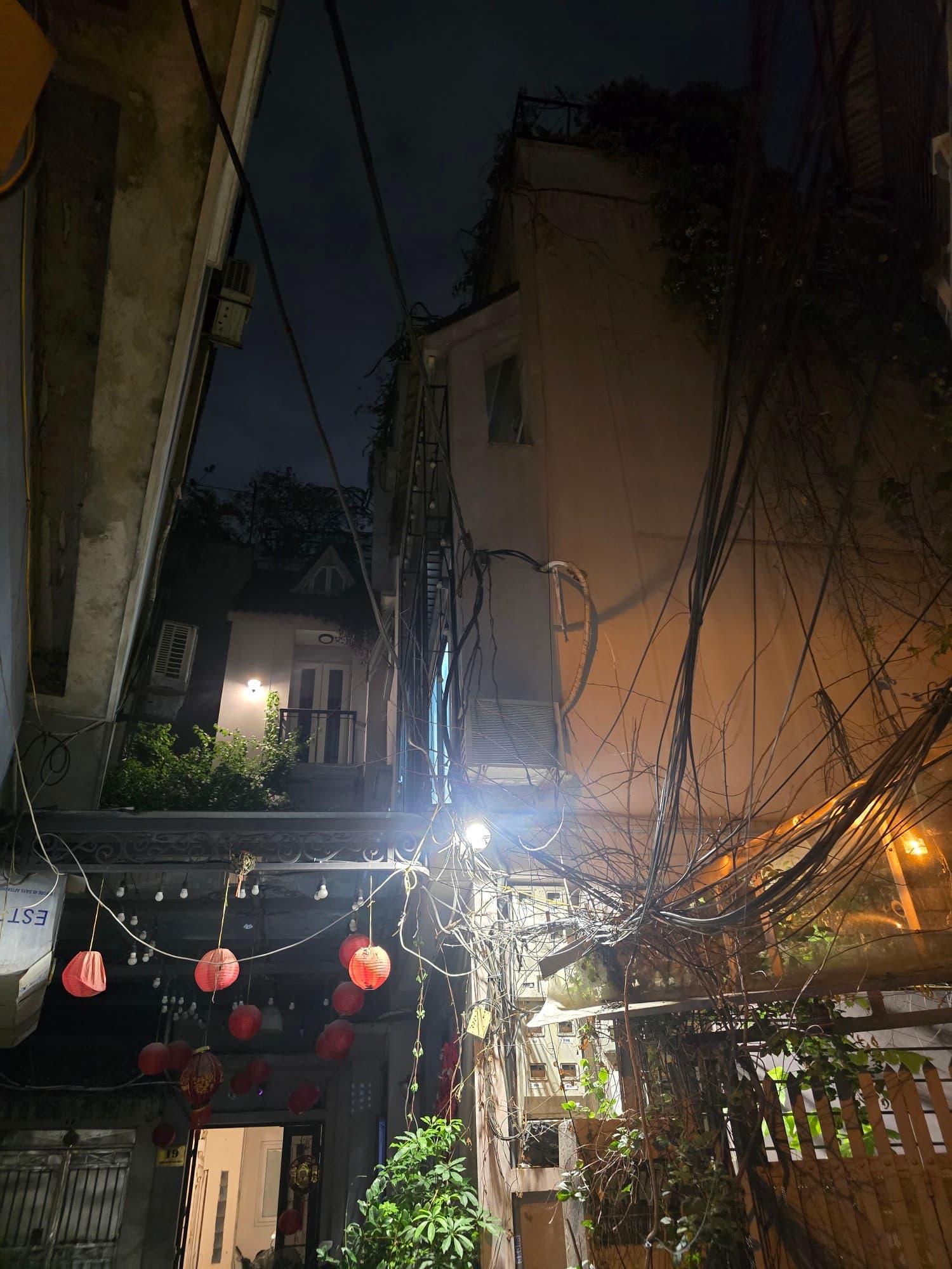 Nhà đất mặt phố, Hai Bà Trưng, Hà Nội - 232m² giá 49.5 tỷ
