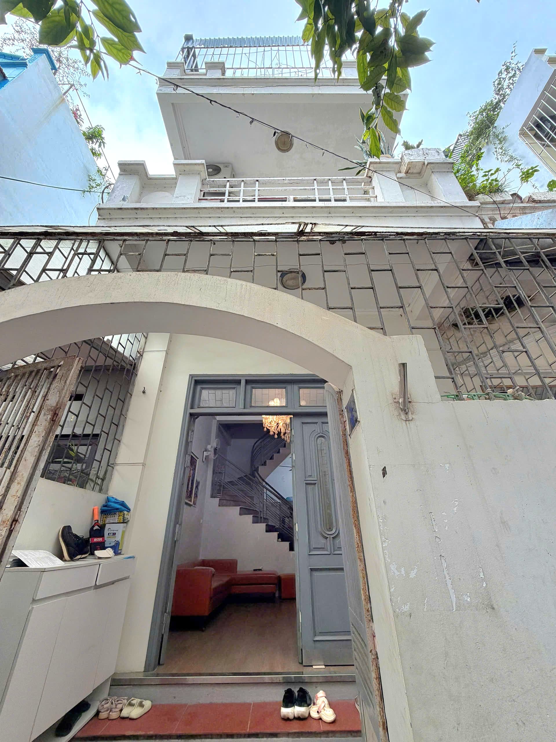Nhà đất mặt phố, Thanh Trì, Hà Nội - 64m² giá 9.5 tỷ