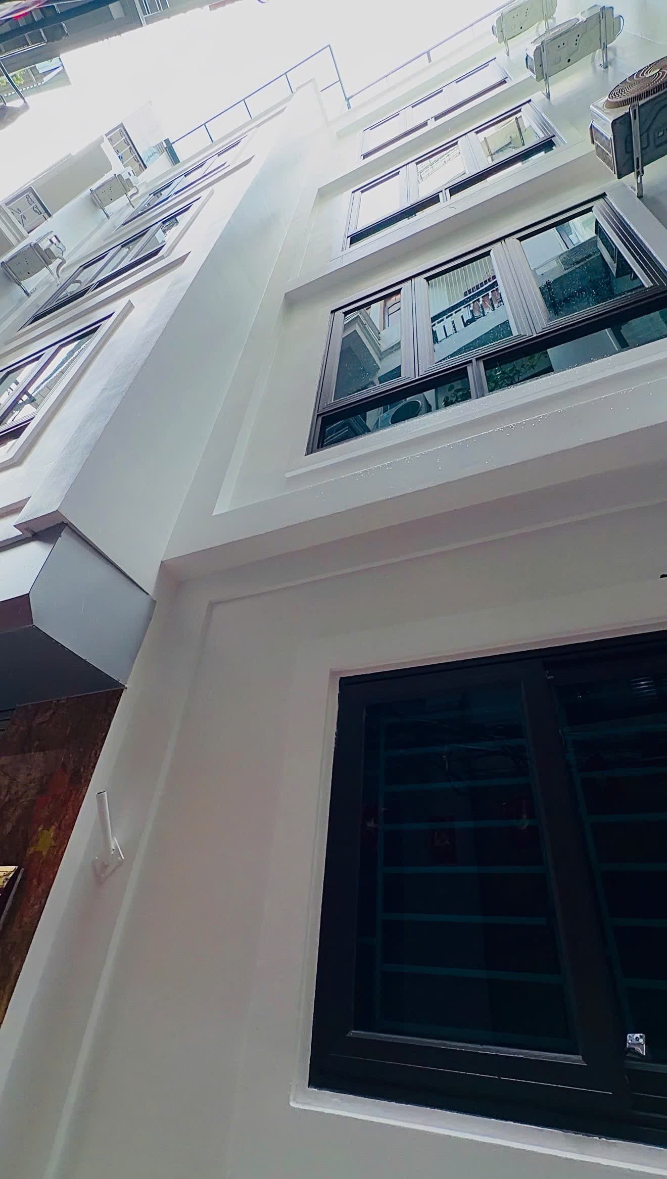 Nhà đất mặt phố, Cầu Giấy, Hà Nội - 59m² giá 17.5 tỷ
