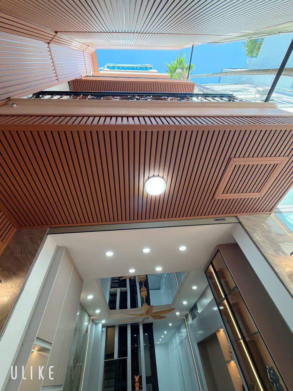 Nhà đất mặt phố, Thanh Xuân, Hà Nội - 46m² giá 13.9 tỷ