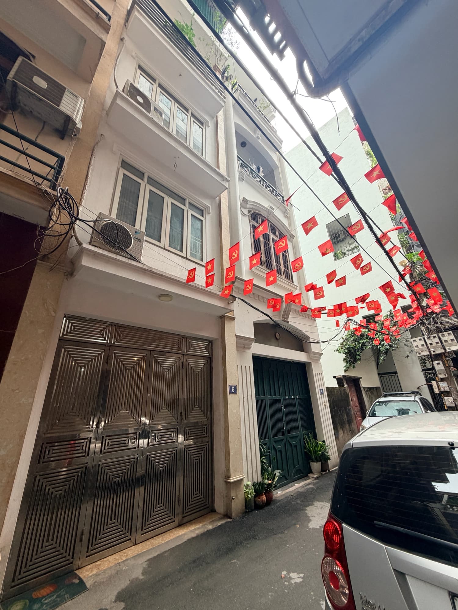 Nhà đất mặt phố, Cầu Giấy, Hà Nội - 51m² giá 24 tỷ