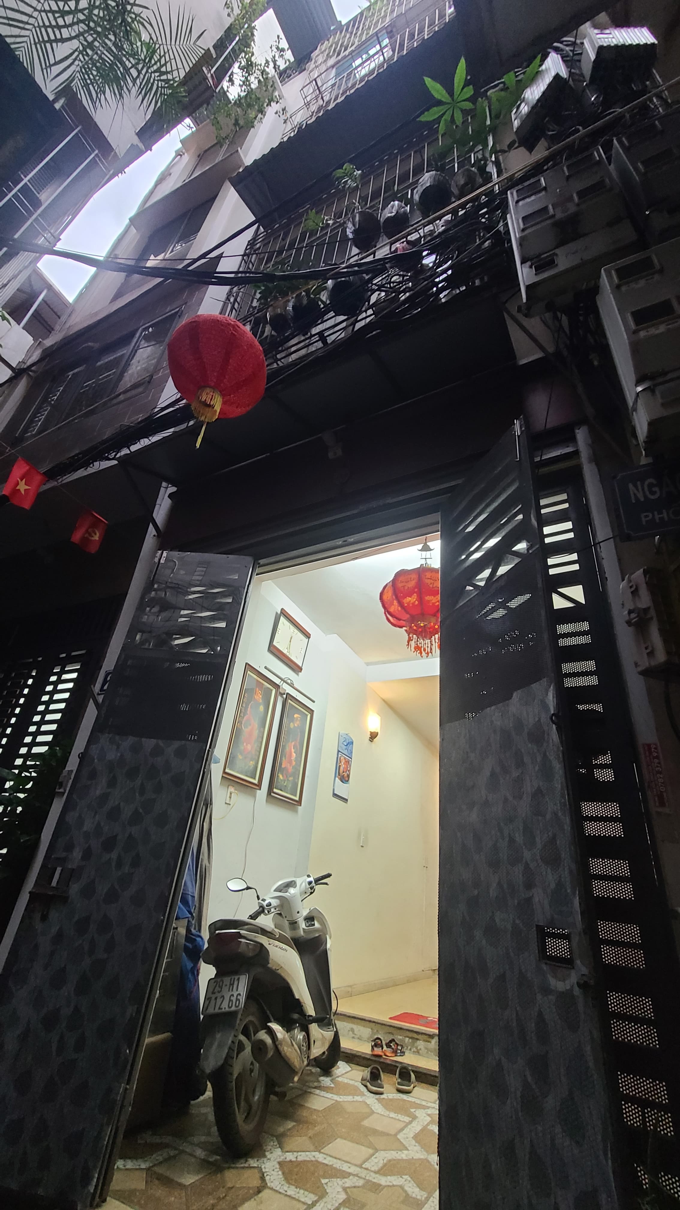 Nhà đất mặt phố, Cầu Giấy, Hà Nội - 34.5m² giá 8.8 tỷ