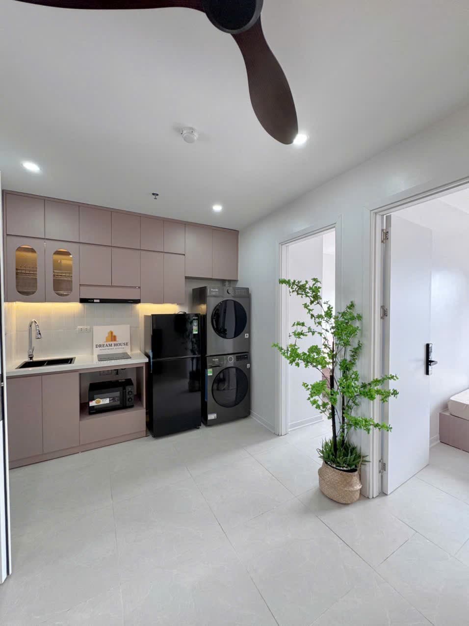 Nhà đất mặt phố, Cầu Giấy, Hà Nội - 74m² giá 55 tỷ
