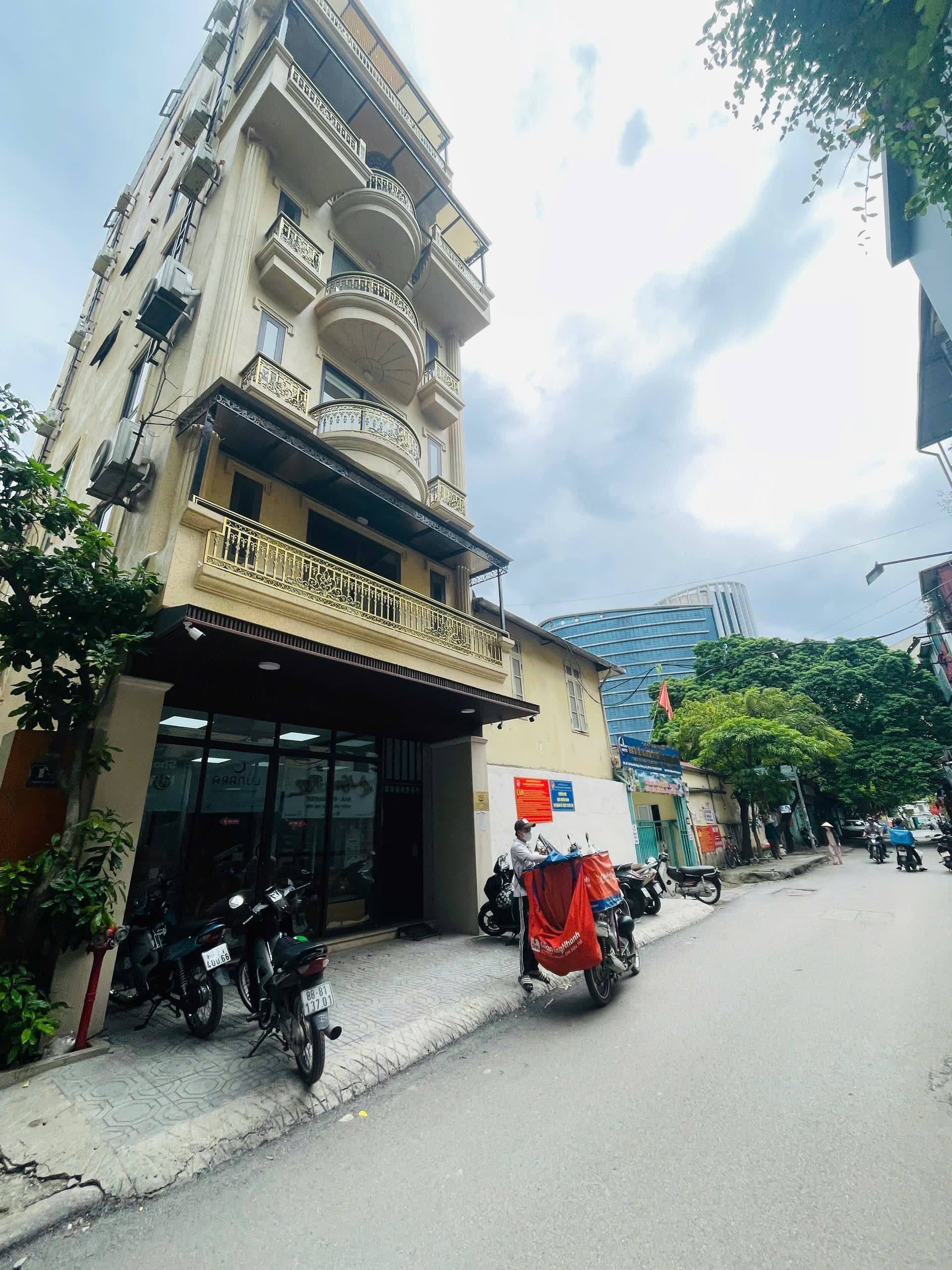 Nhà đất mặt phố, Đống Đa, Hà Nội - 68m² giá 48 tỷ