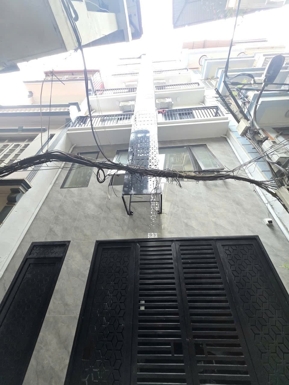 Nhà đất mặt phố, Cầu Giấy, Hà Nội - 63m² giá 26.9 tỷ
