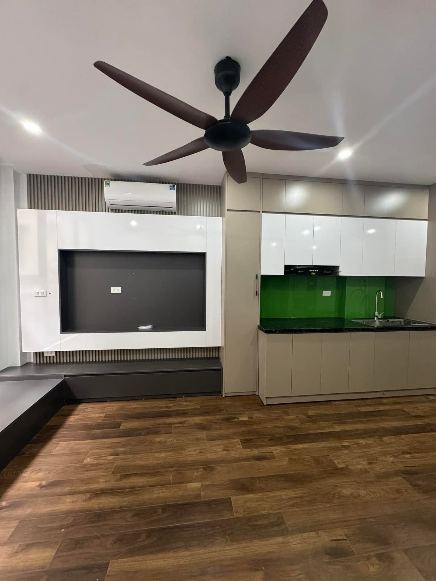 Nhà đất mặt phố, Hoài Đức, Hà Nội - 35m² giá 8.8 tỷ