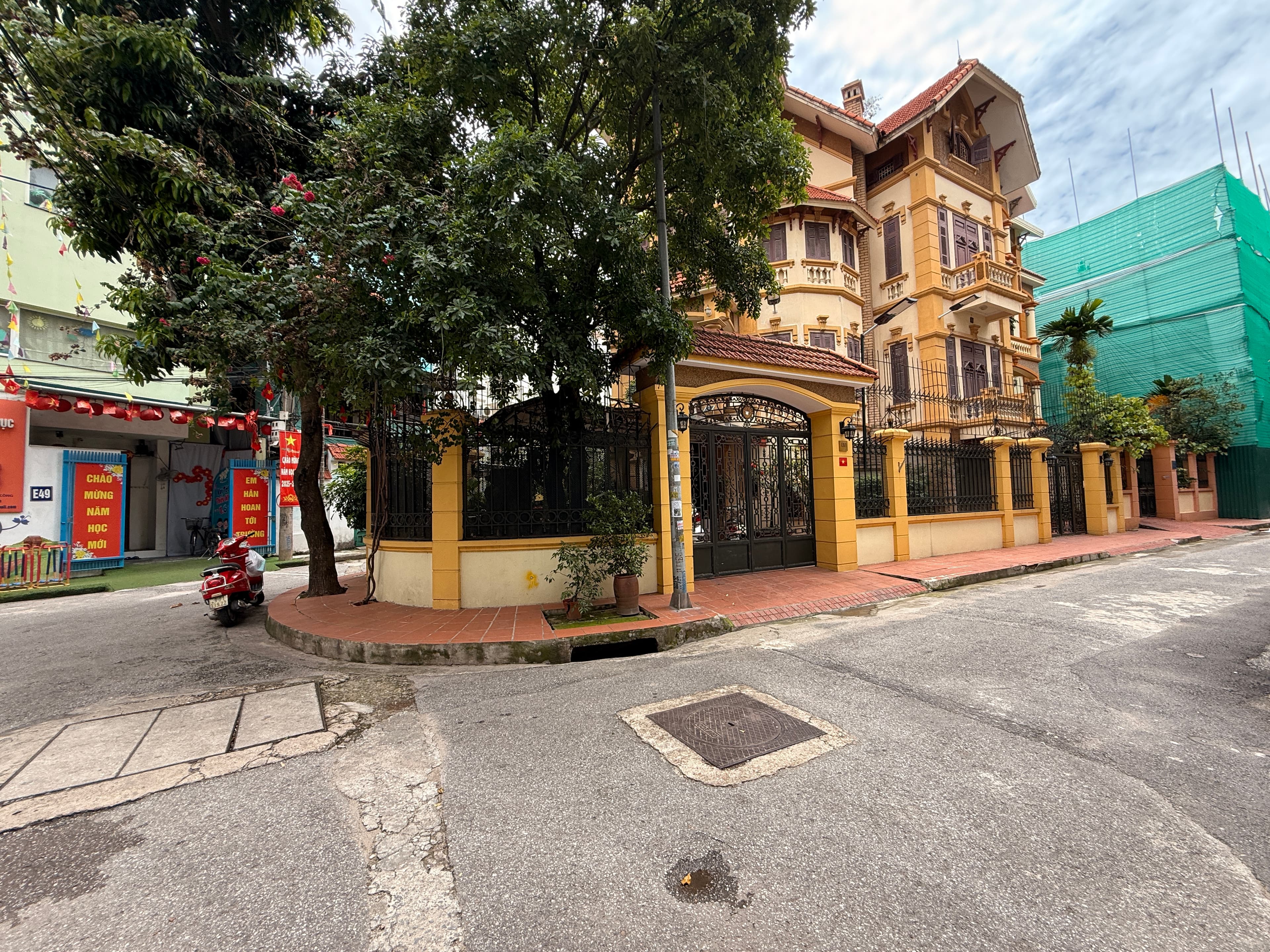 Nhà đất mặt phố, Hoàng Mai, Hà Nội - 180m² giá 55 tỷ