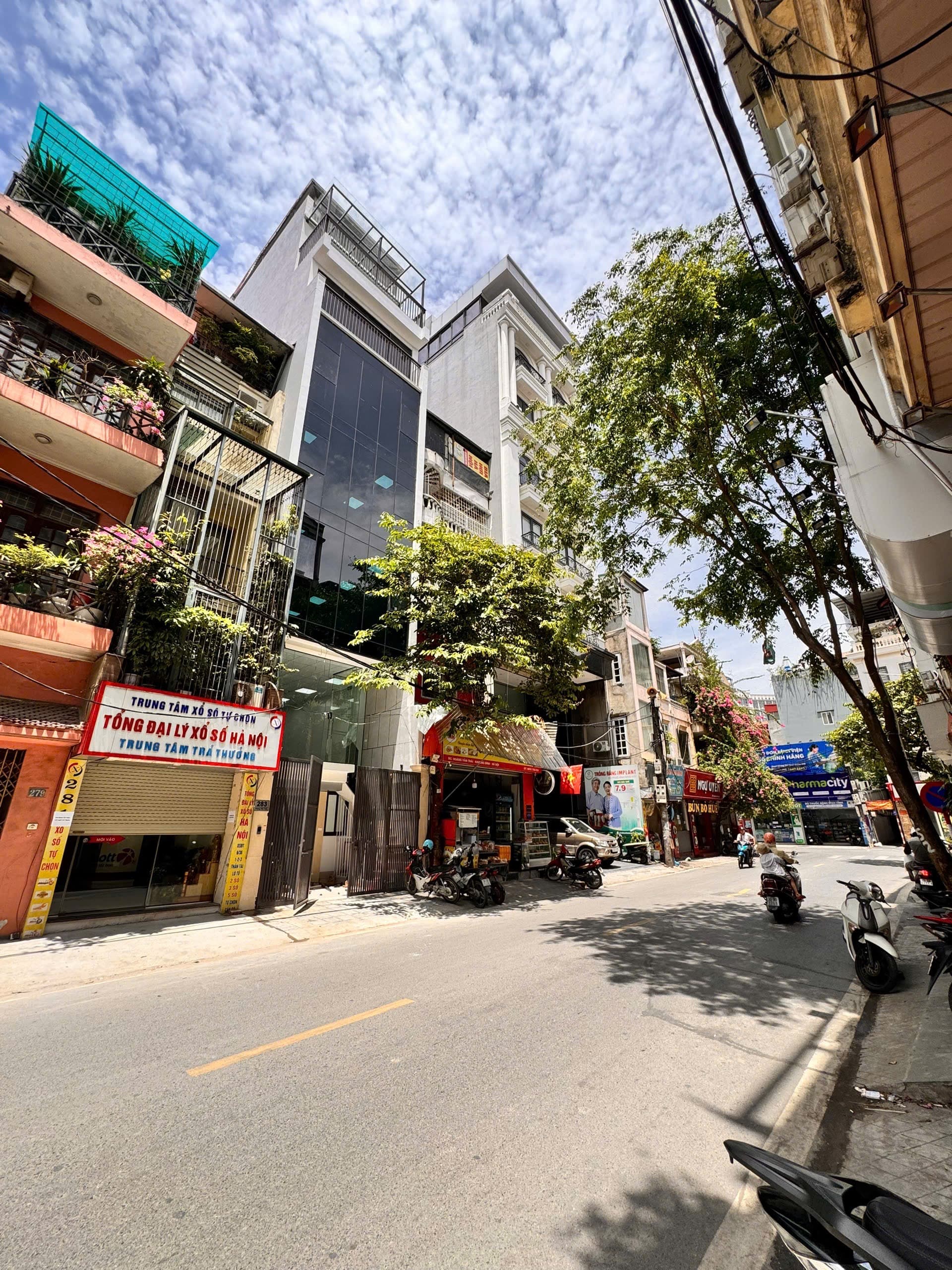 Nhà đất mặt phố, Thanh Xuân, Hà Nội - 50m² giá 50 tỷ