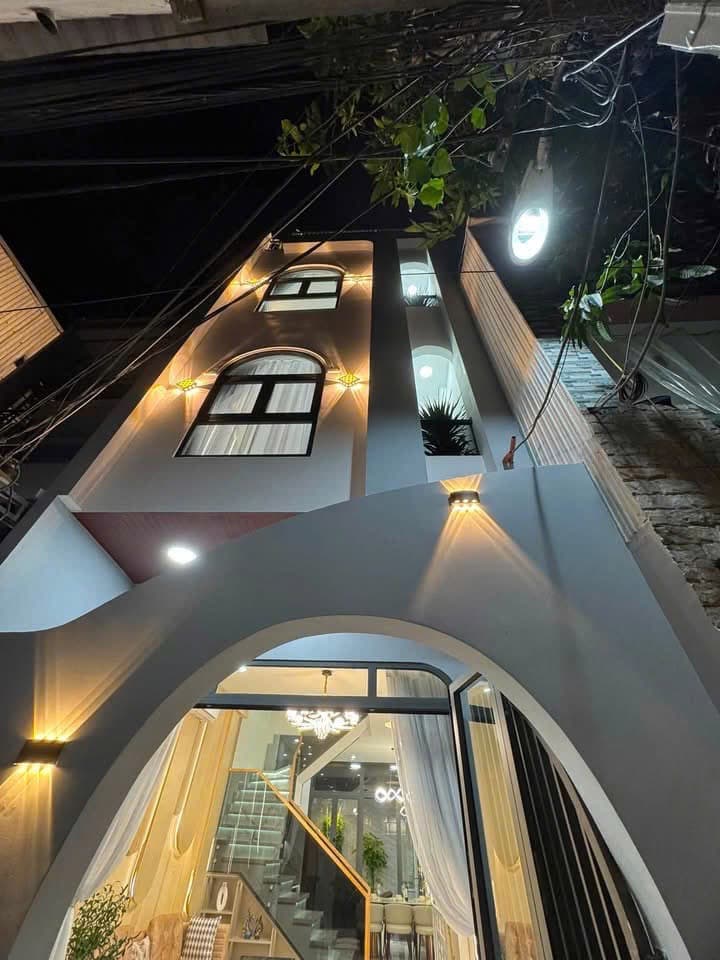 Nhà đất mặt phố, Hải Châu, Đà Nẵng - 69.3m² giá 7.5 tỷ