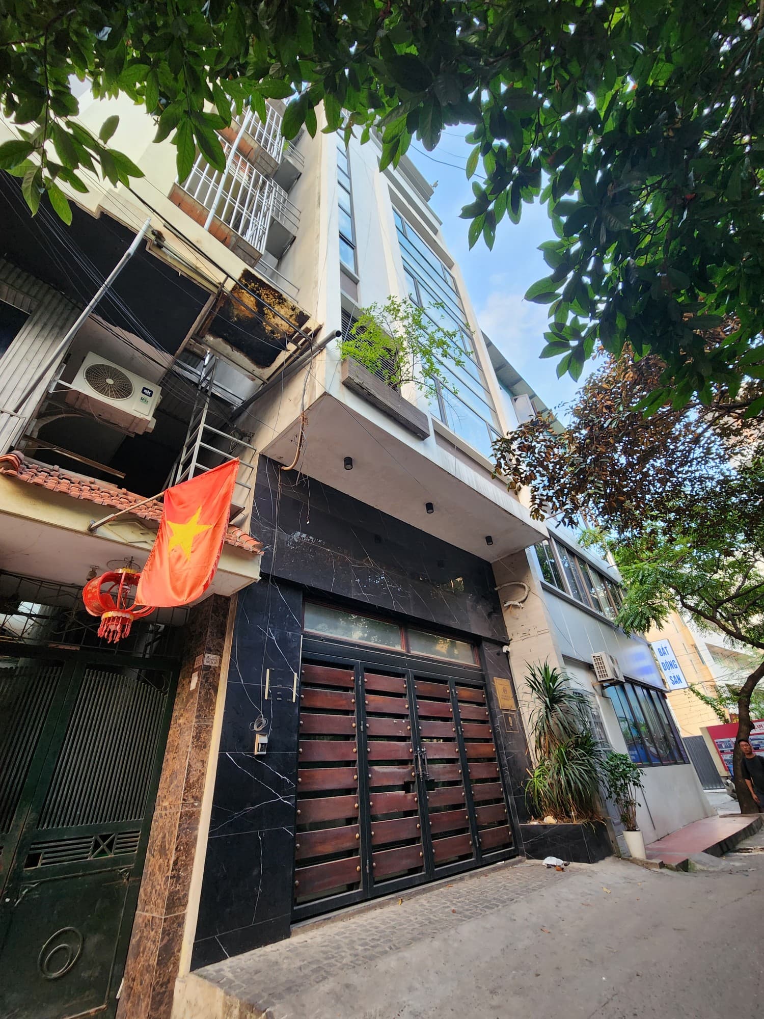 Nhà đất mặt phố, Nam Từ Liêm, Hà Nội - 76m² giá 33.3 tỷ