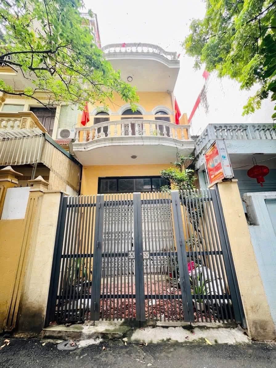 Nhà đất mặt phố, Cầu Giấy, Hà Nội - 50m² giá 15.5 tỷ