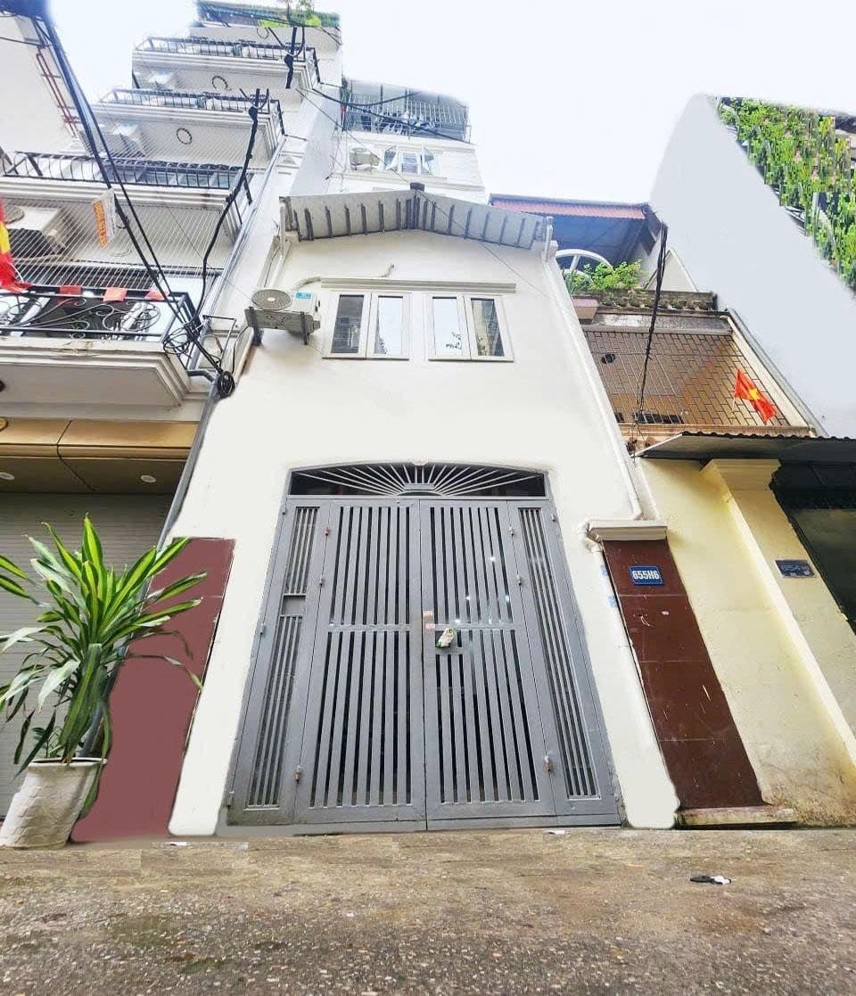 Nhà đất mặt phố, Hoàng Mai, Hà Nội - 70.5m² giá 21.6 tỷ