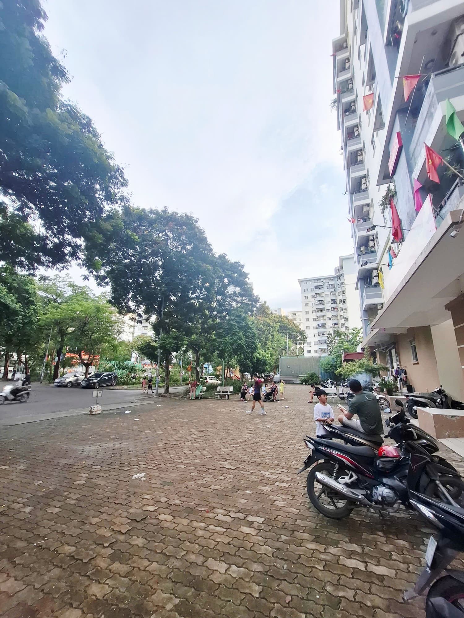 Căn hộ mặt phố Hoàng Mai, Hà Nội - 69m² giá 5.3 tỷ