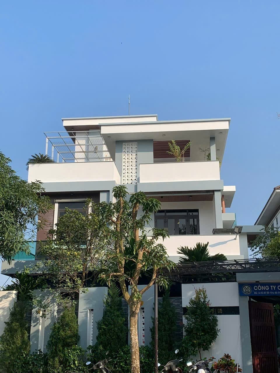 Nhà đất Khu đô thị Xuân Hưng - 316m² giá 19.6 tỷ