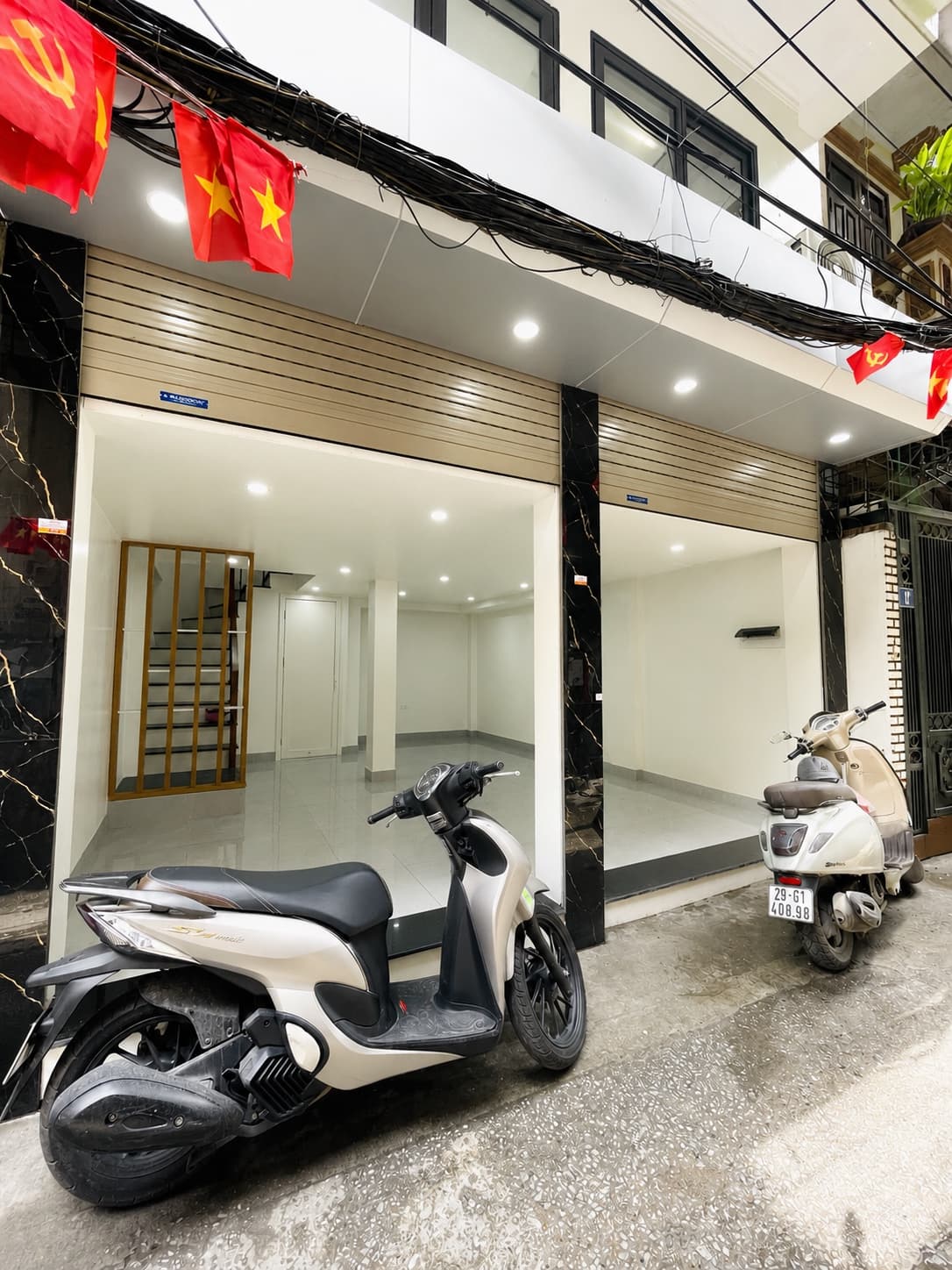 Nhà đất mặt phố, Hoàng Mai, Hà Nội - 32m² giá 12.8 tỷ