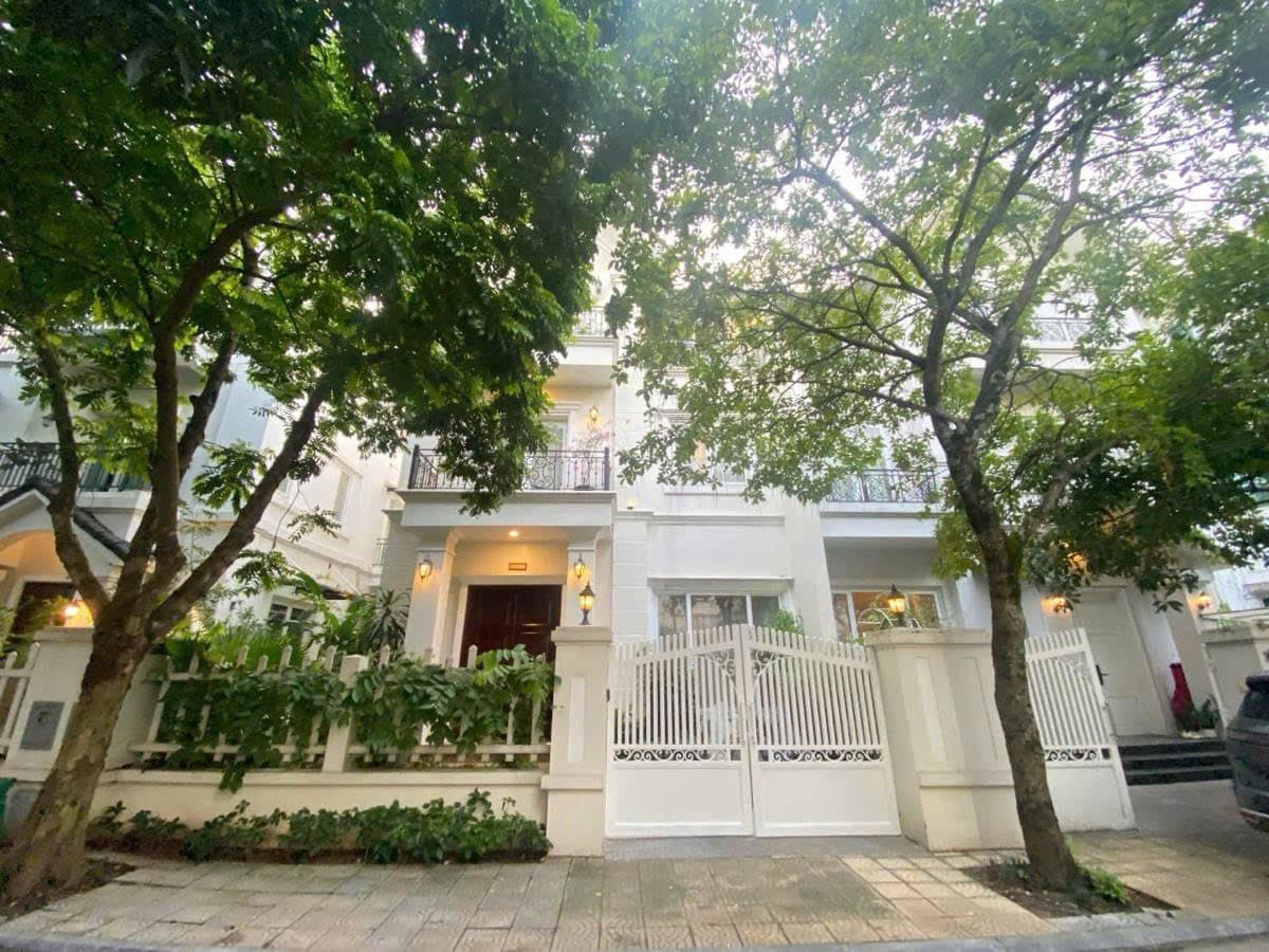 Nhà đất Vinhomes Riverside -, - 133m² giá 61 tỷ