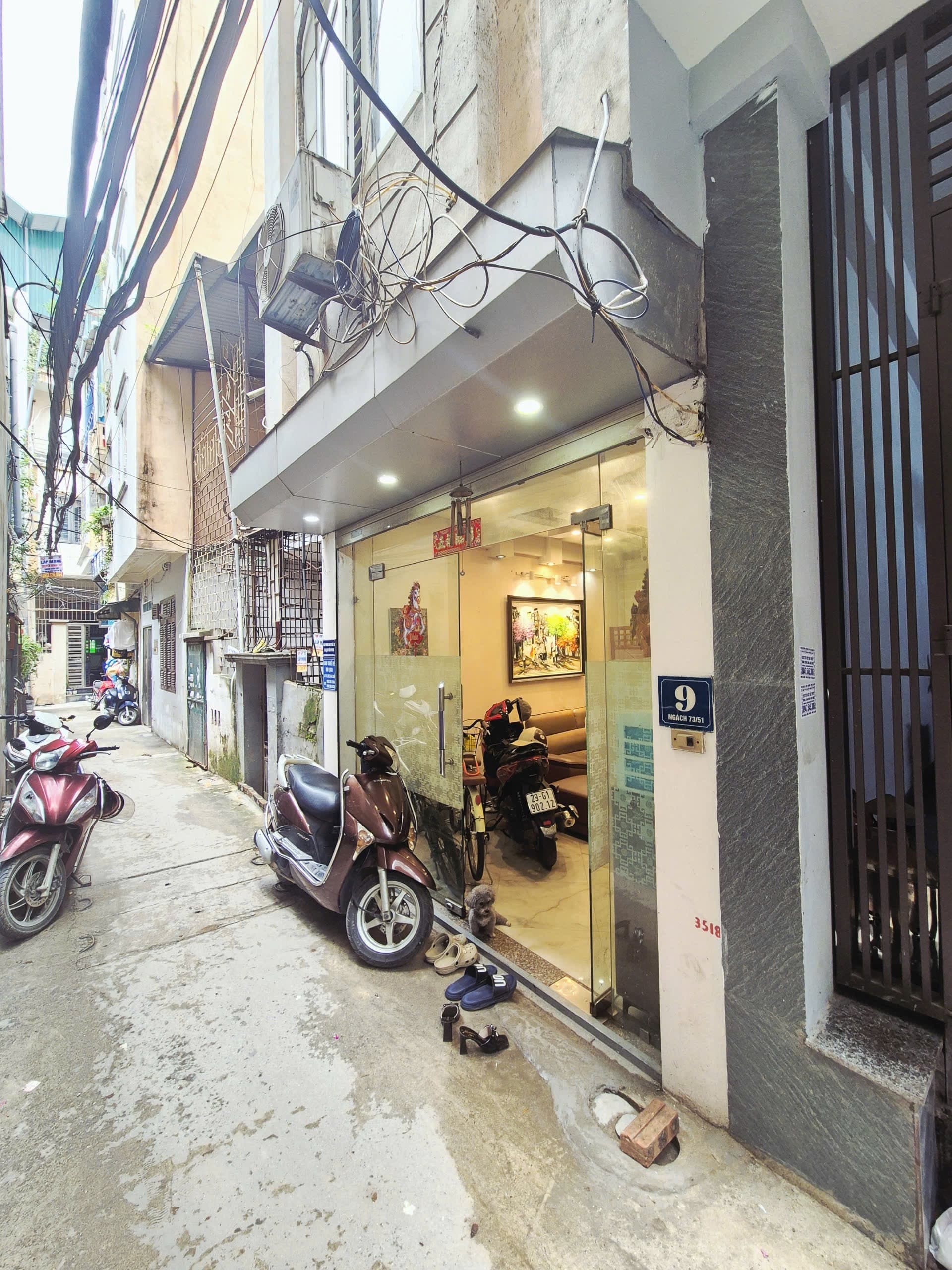 Nhà đất mặt phố, Thanh Trì, Hà Nội - 31.5m² giá 9.8 tỷ