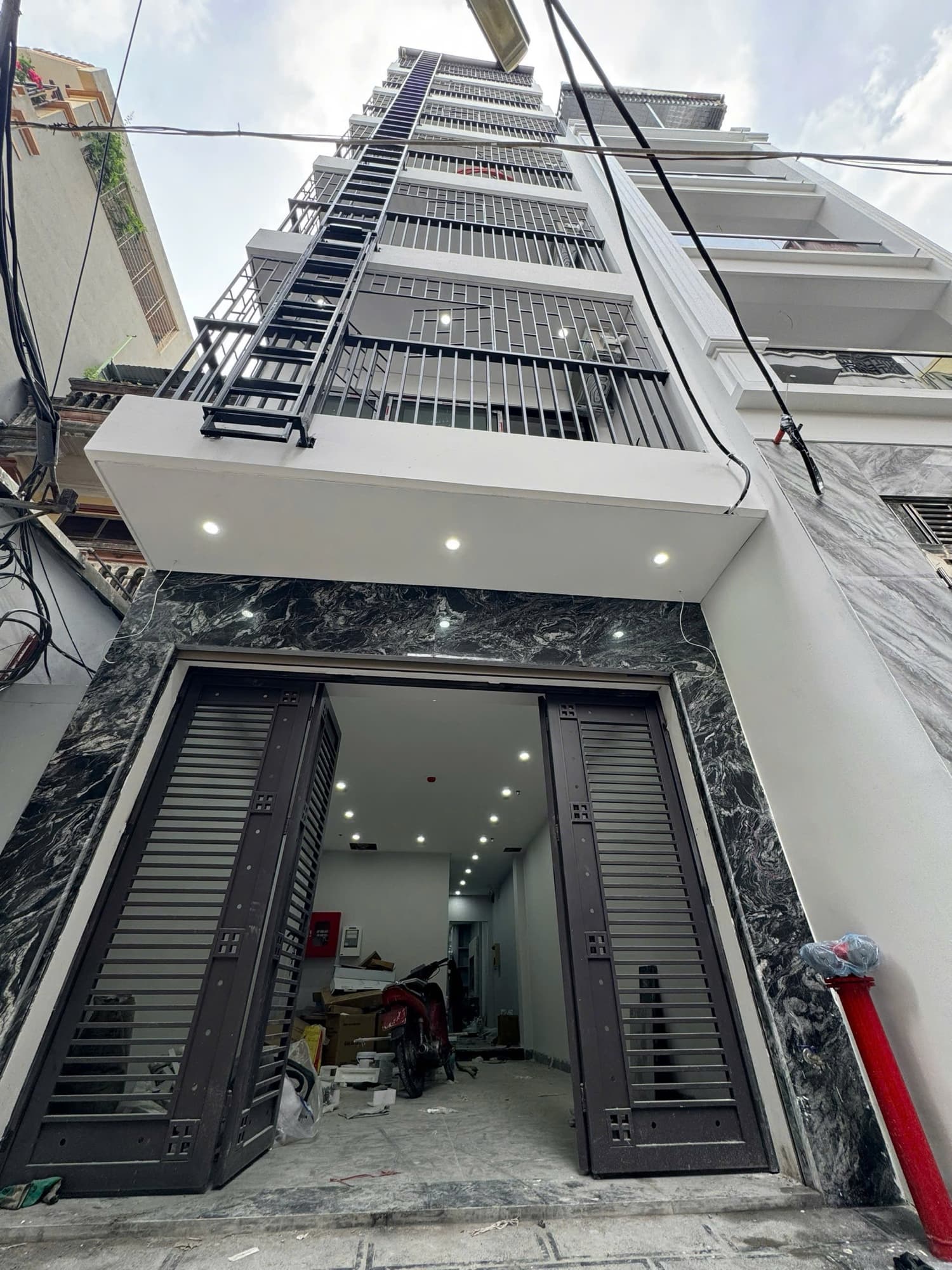 Nhà đất mặt phố, Long Biên, Hà Nội - 80m² giá 23.5 tỷ