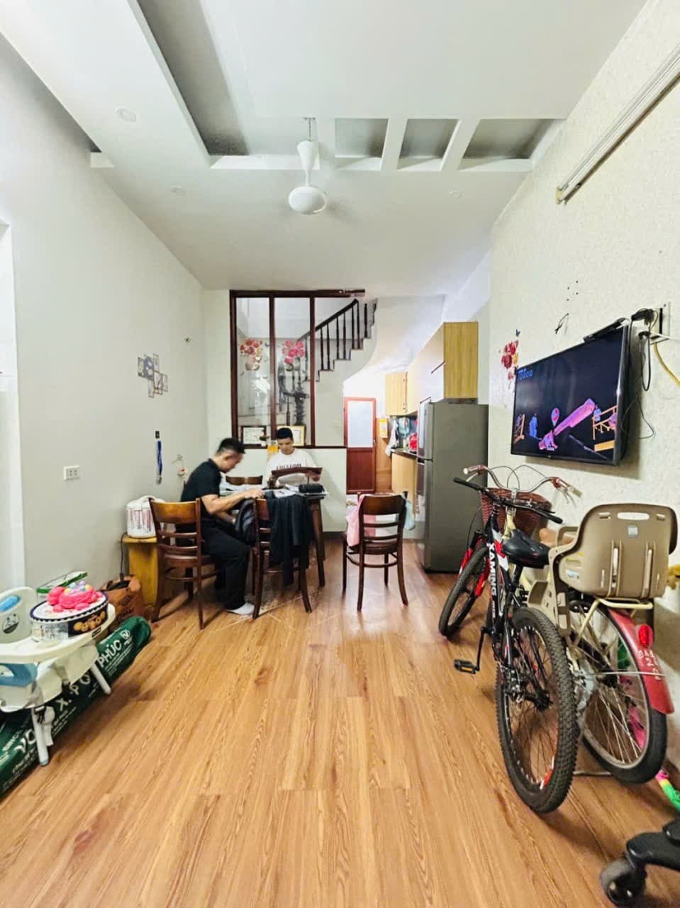 Nhà đất mặt phố, Cầu Giấy, Hà Nội - 30m² giá 7.55 tỷ