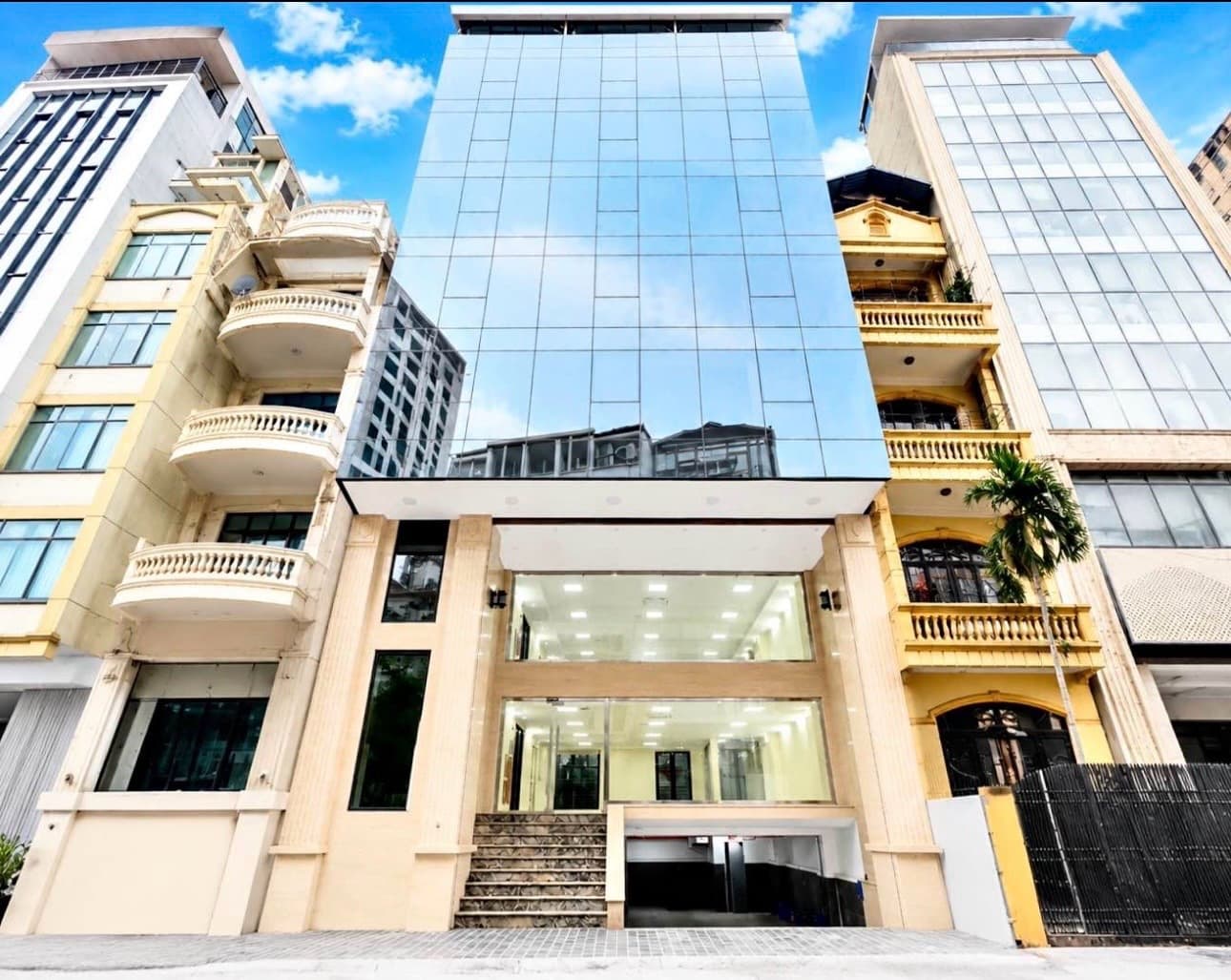 Nhà đất mặt phố, Đống Đa, Hà Nội - 135m² giá 96 tỷ