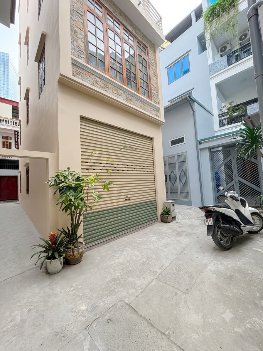 Nhà đất mặt phố, Ba Đình, Hà Nội - 49m² giá 13.7 tỷ
