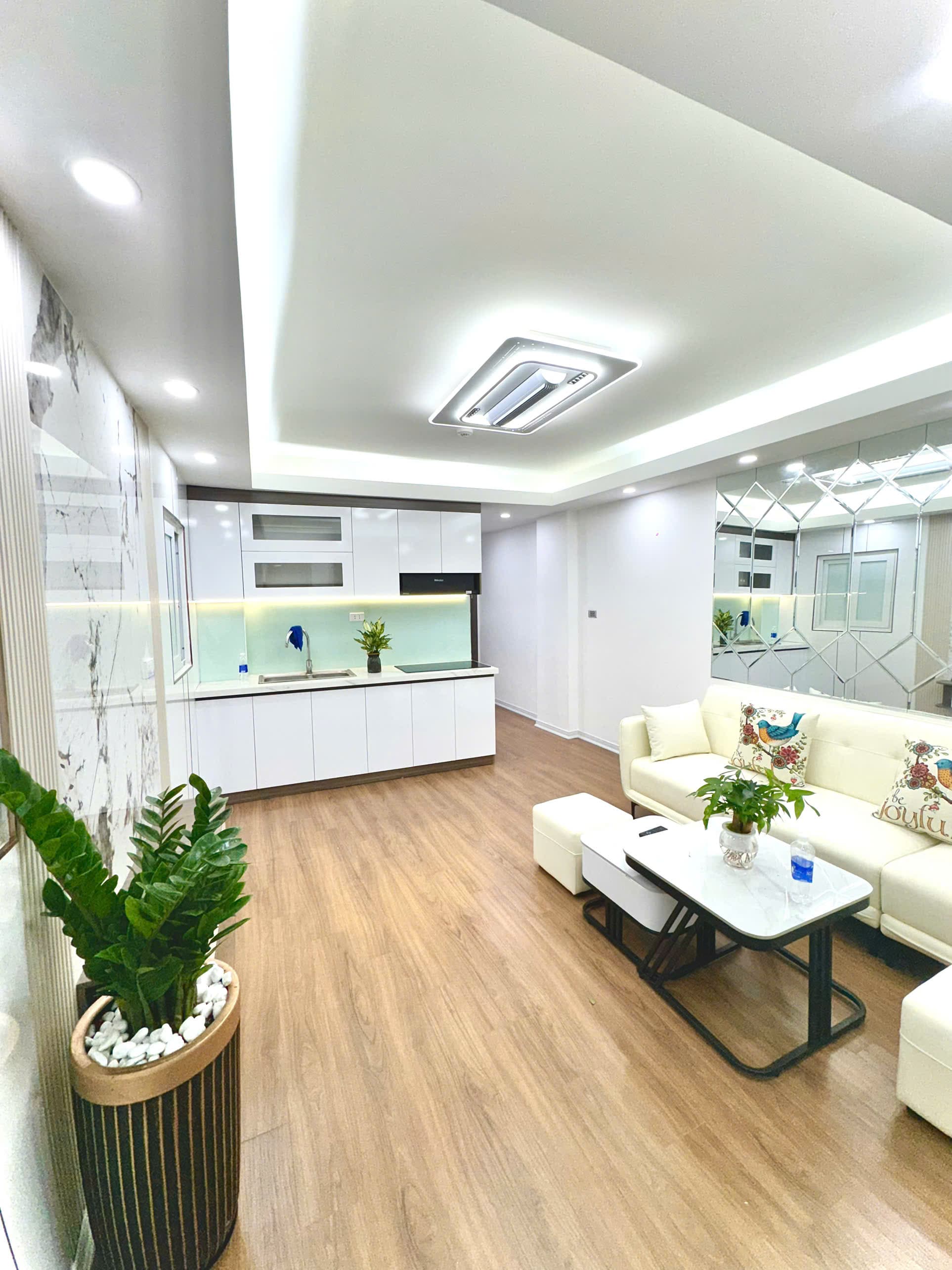 Căn hộ mặt phố, Tây Hồ, Hà Nội - 50m² giá 2.38 tỷ