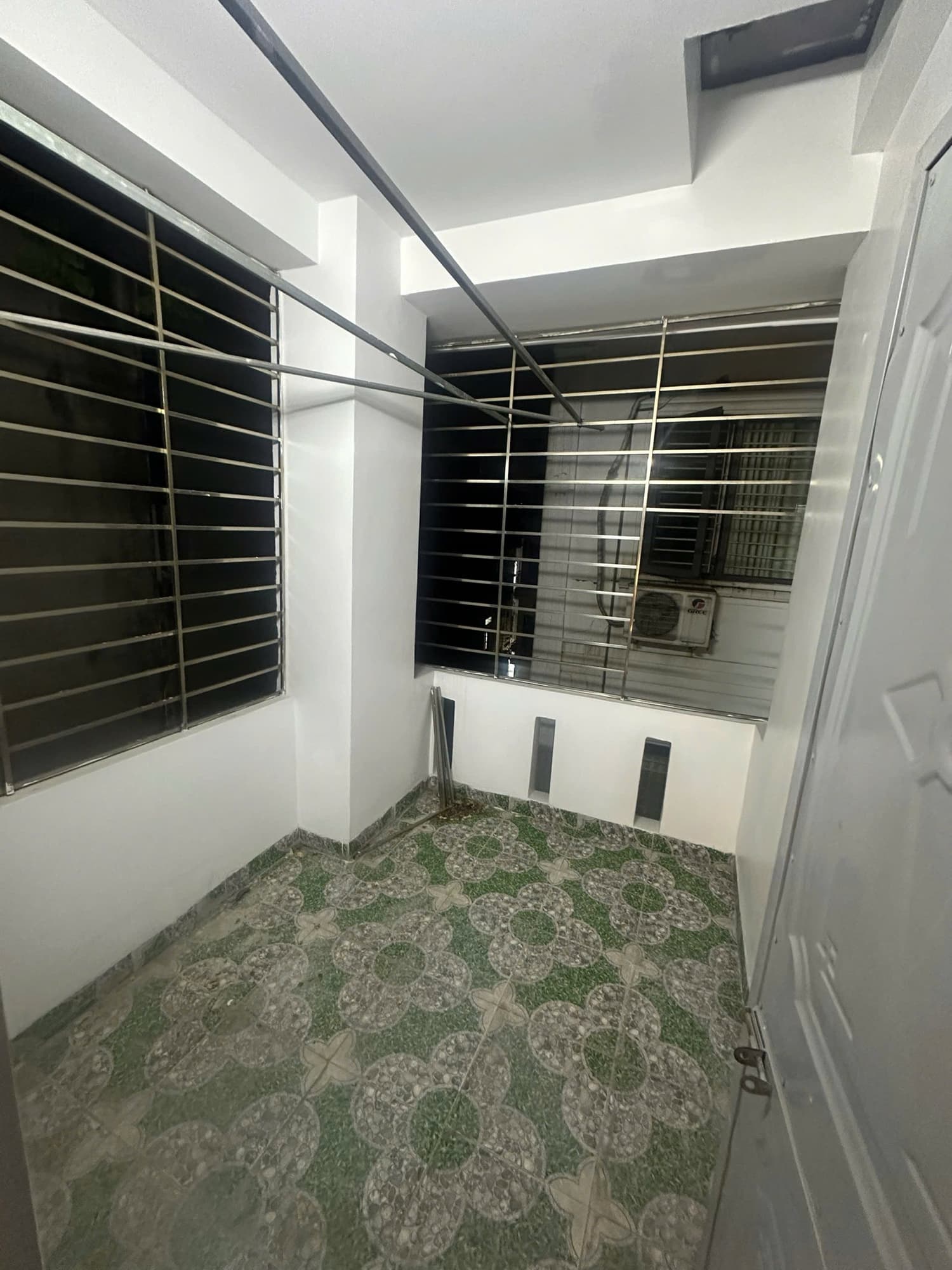 Nhà đất mặt phố, Hoàng Mai, Hà Nội - 34.5m² giá 9.2 tỷ