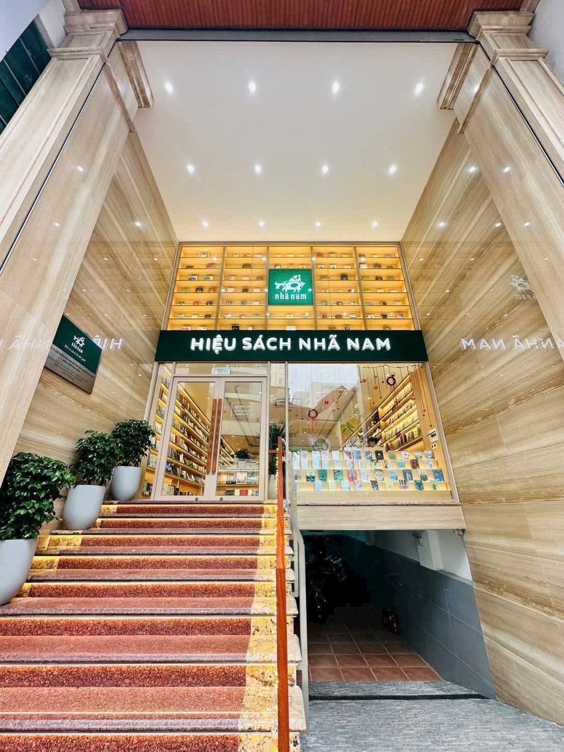 Nhà đất mặt phố, Đống Đa, Hà Nội - 112m² giá 110 tỷ