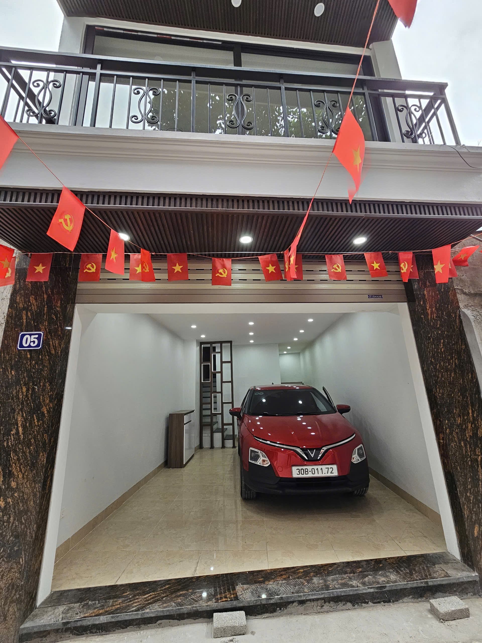 Nhà đất mặt phố, Long Biên, Hà Nội - 403m² giá 12.9 tỷ