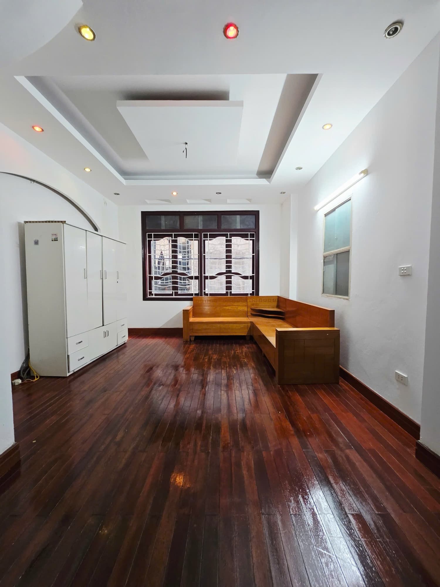 Nhà đất mặt phố, Cầu Giấy, Hà Nội - 43m² giá 12.7 tỷ