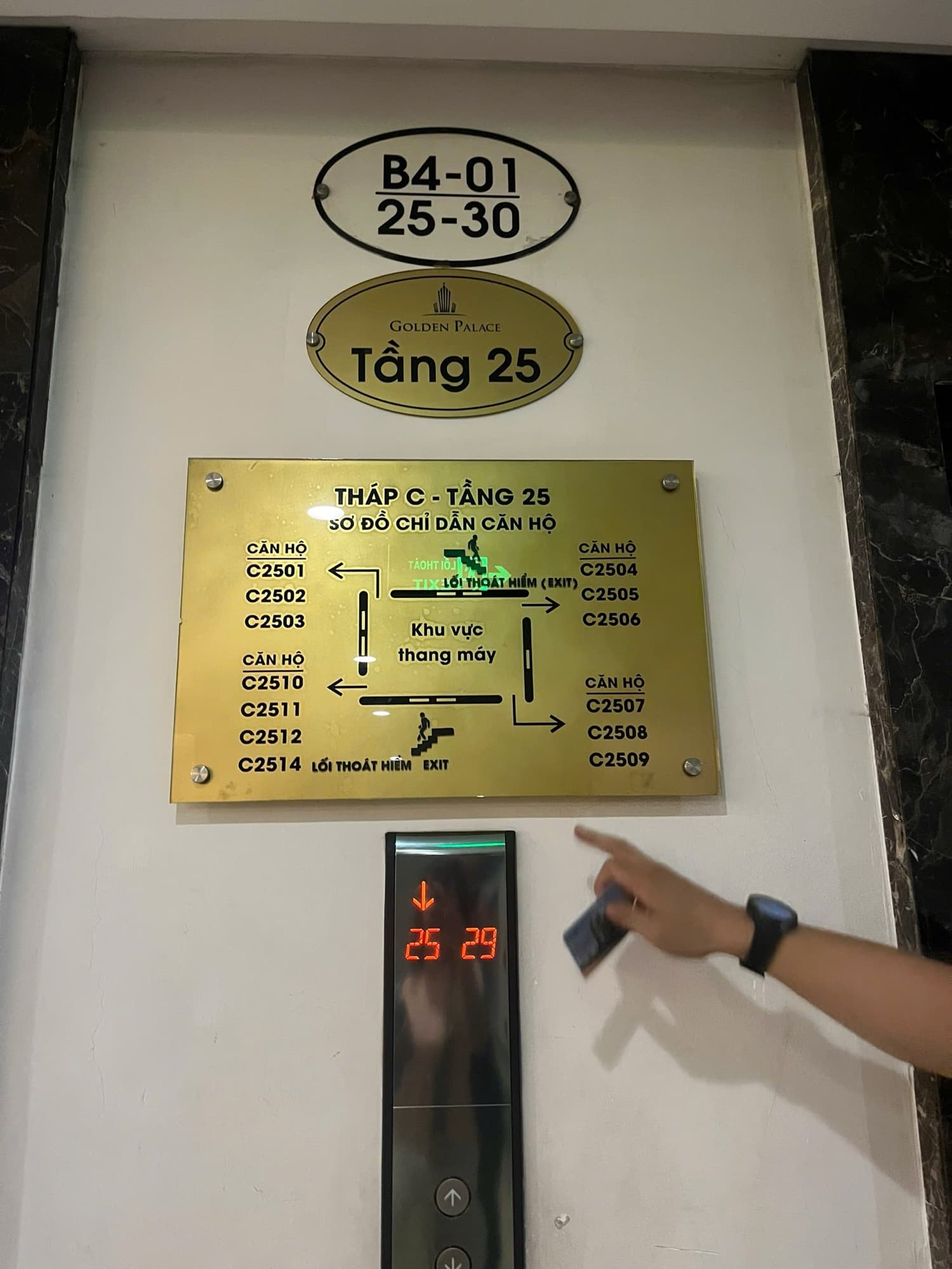 Căn hộ mặt phố, Nam Từ Liêm, Hà Nội - 114m² giá 10.8 tỷ