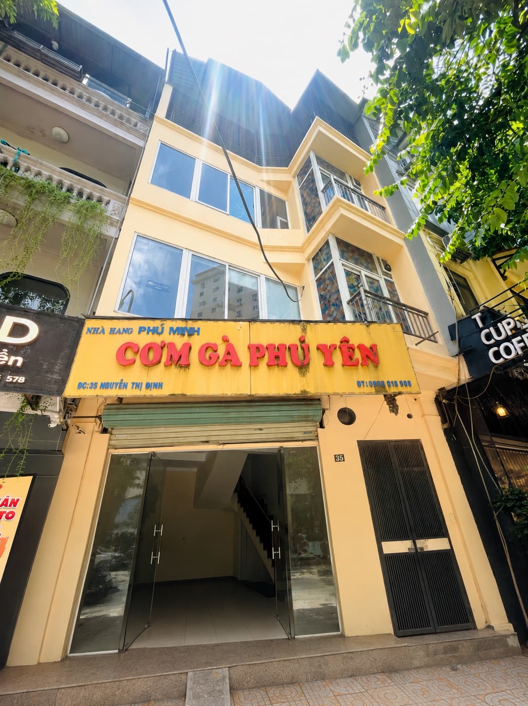 Nhà đất mặt phố, Cầu Giấy, Hà Nội - 52m² giá 31.5 tỷ