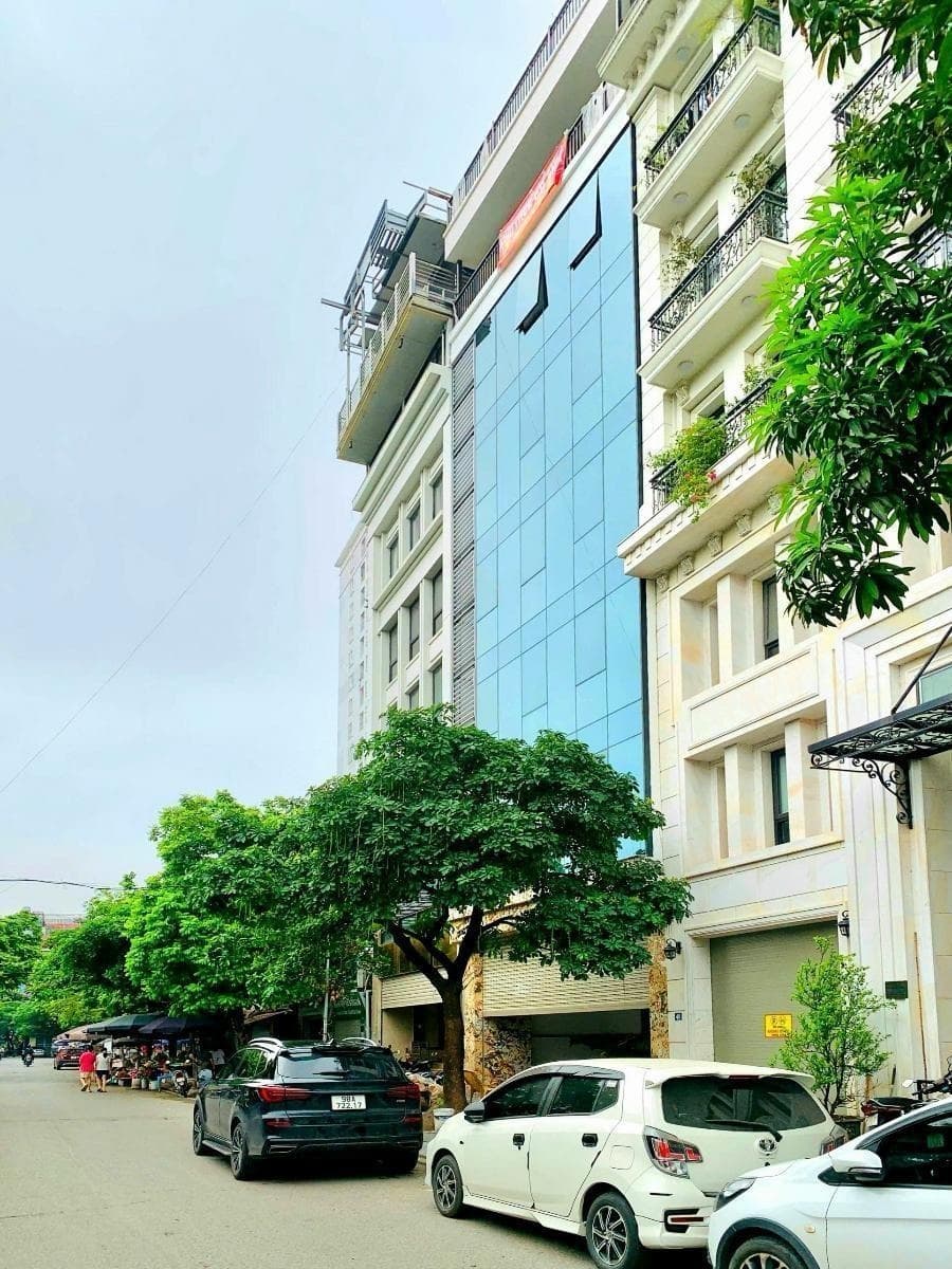 Nhà đất mặt phố, Tây Hồ, Hà Nội - 250m² giá 165 tỷ