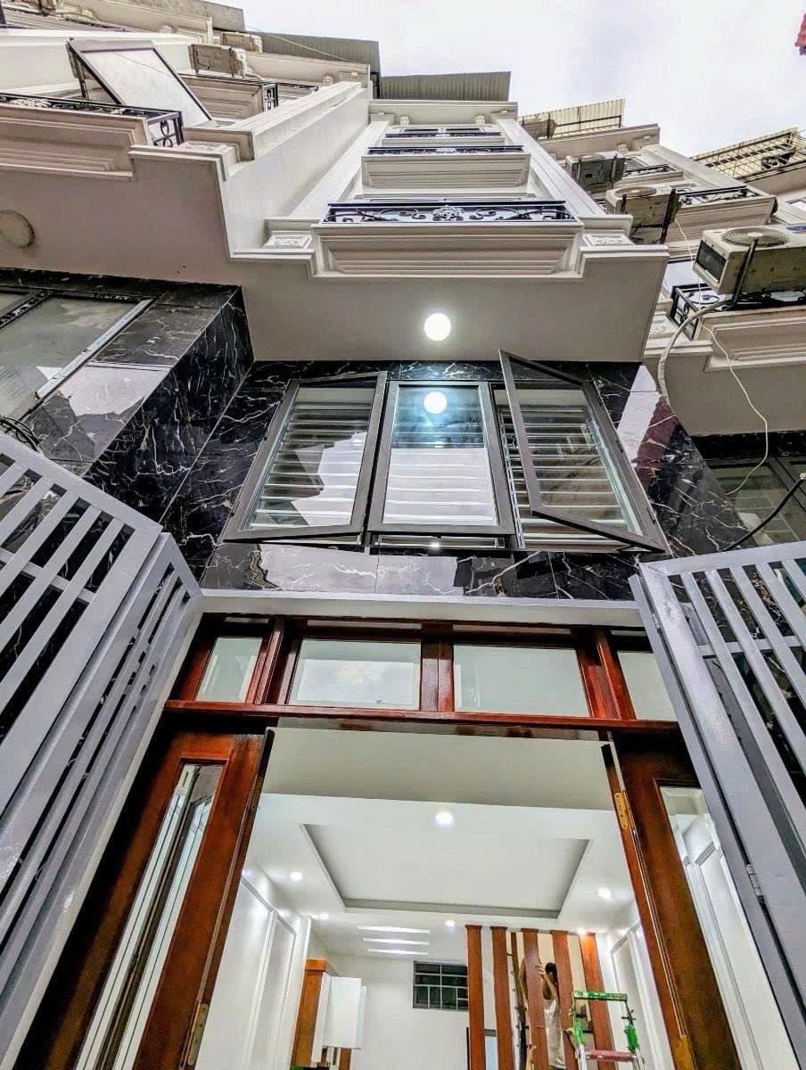 Nhà đất mặt phố, Thanh Xuân, Hà Nội - 30m² giá 8.73 tỷ