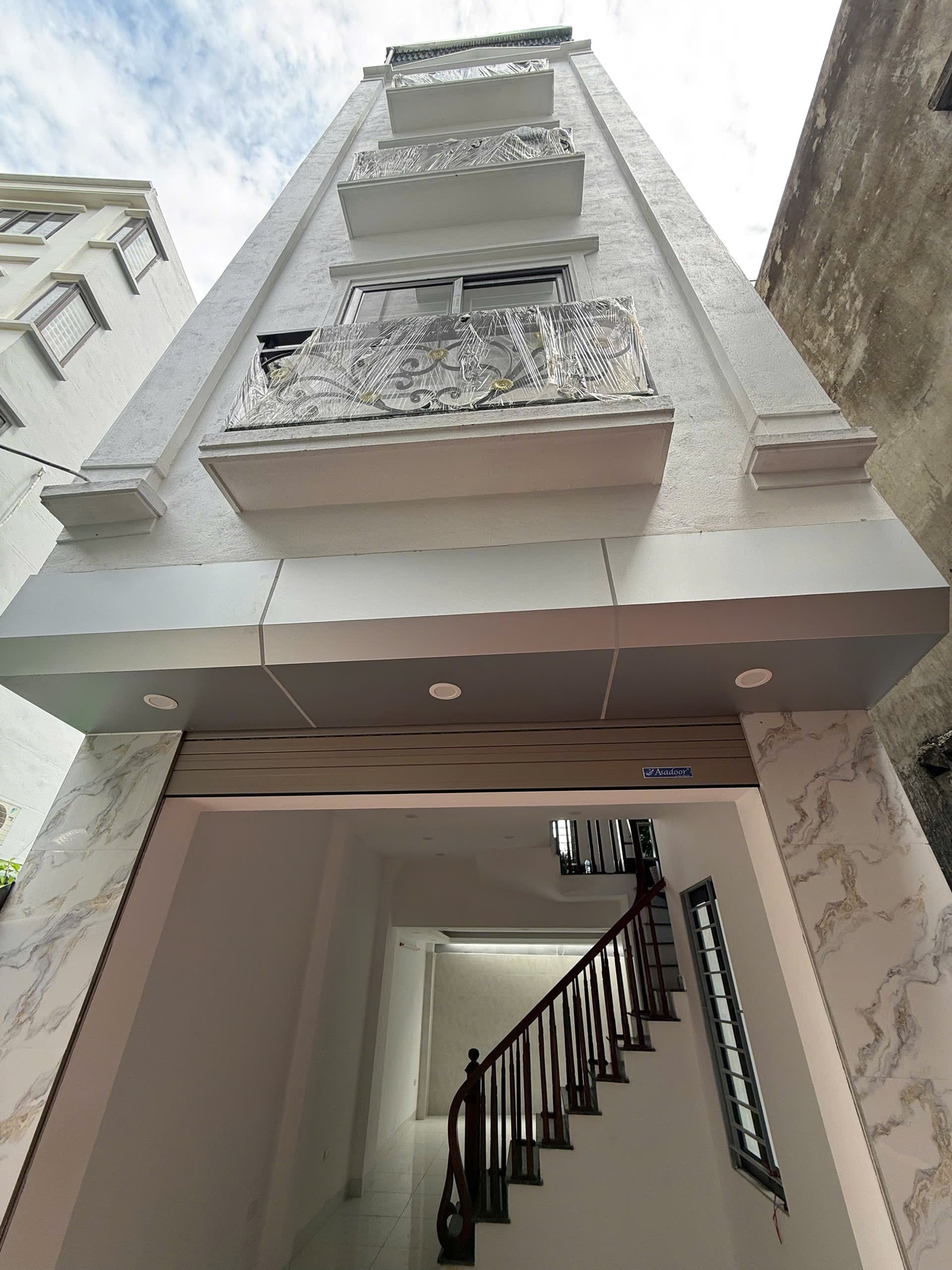 Nhà đất mặt phố, Thanh Trì, Hà Nội - 43m² giá 7.28 tỷ